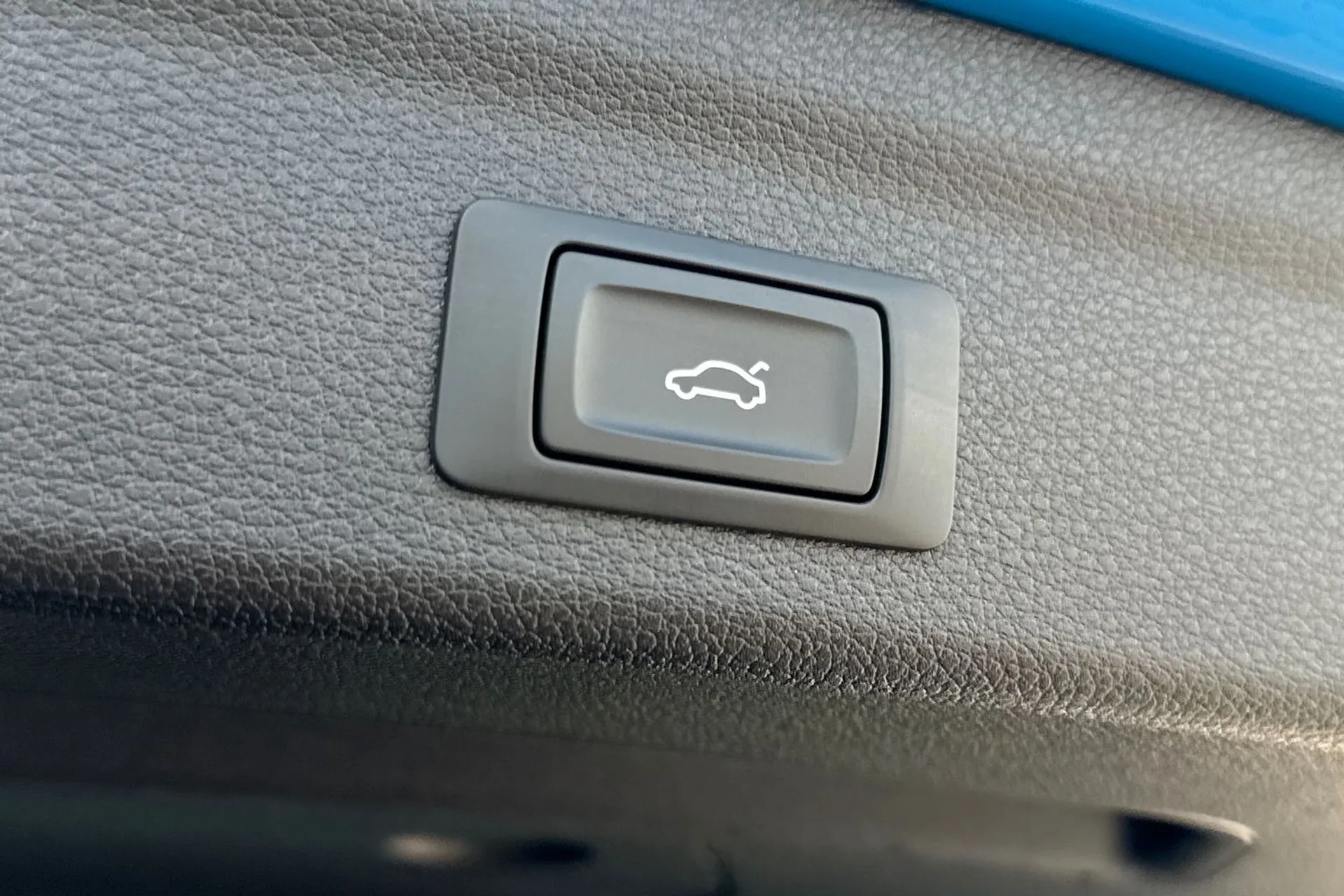 Audi Q3 thumbnail image number 19