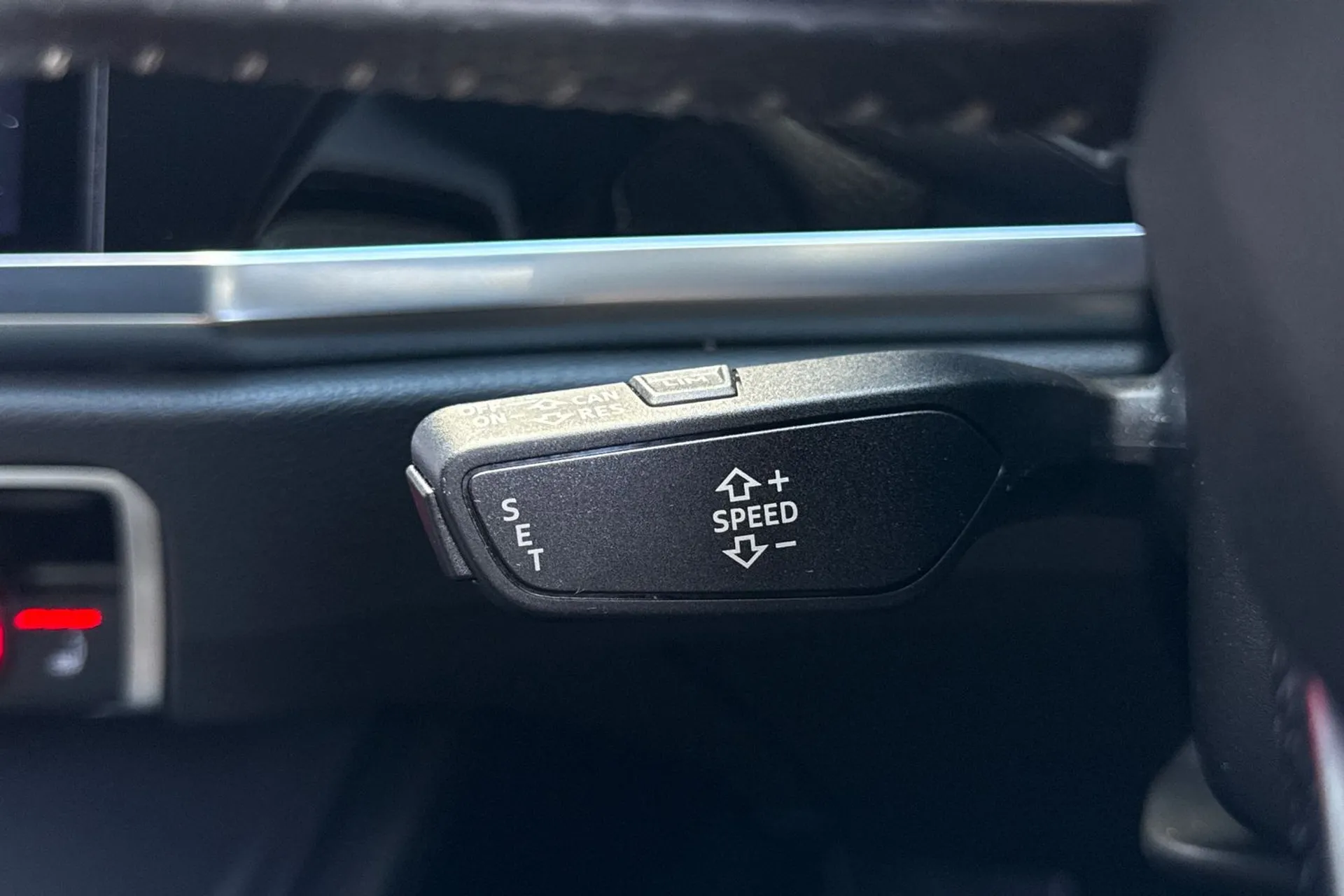 Audi Q3 thumbnail image number 43