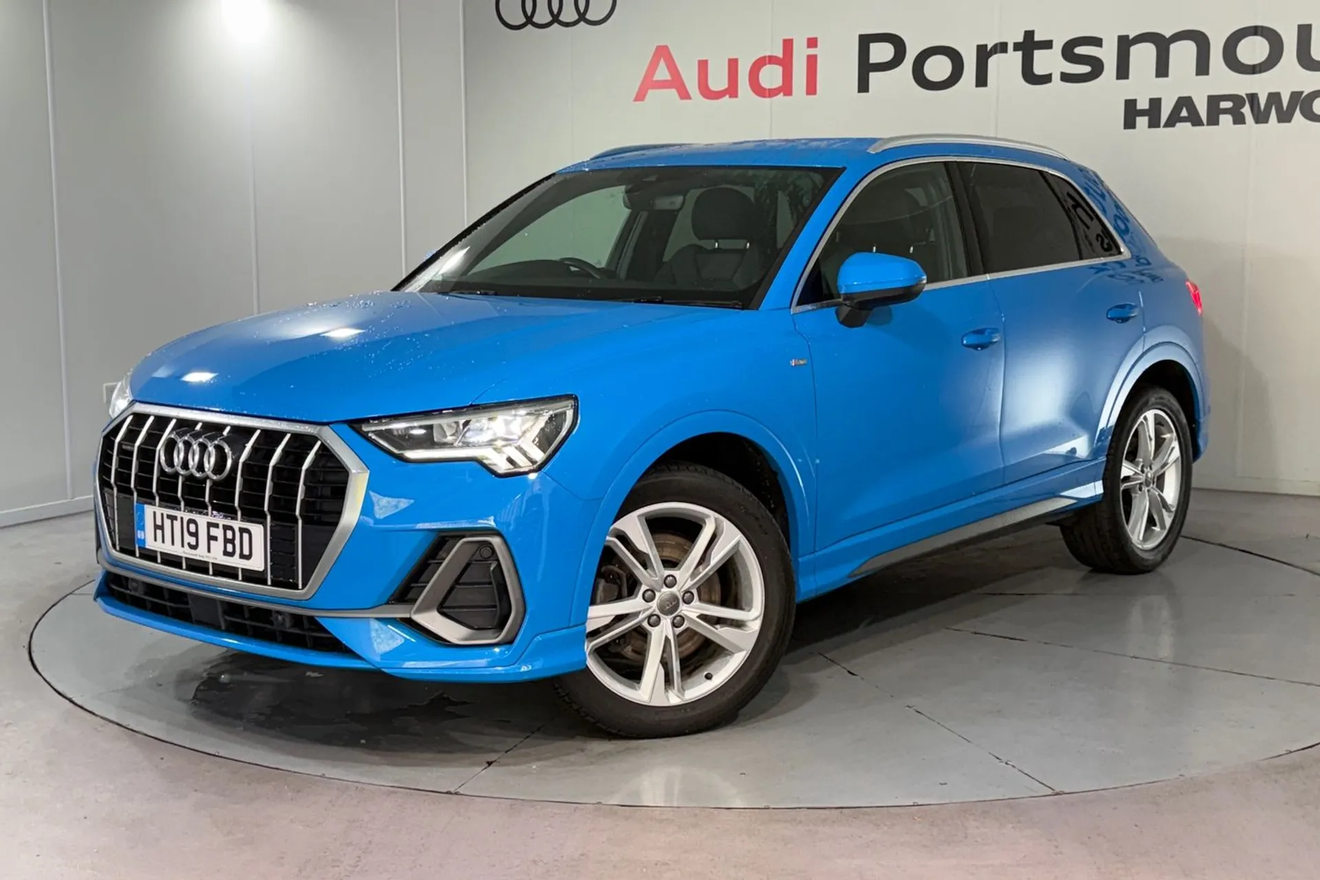 Audi Q3 thumbnail image number 5