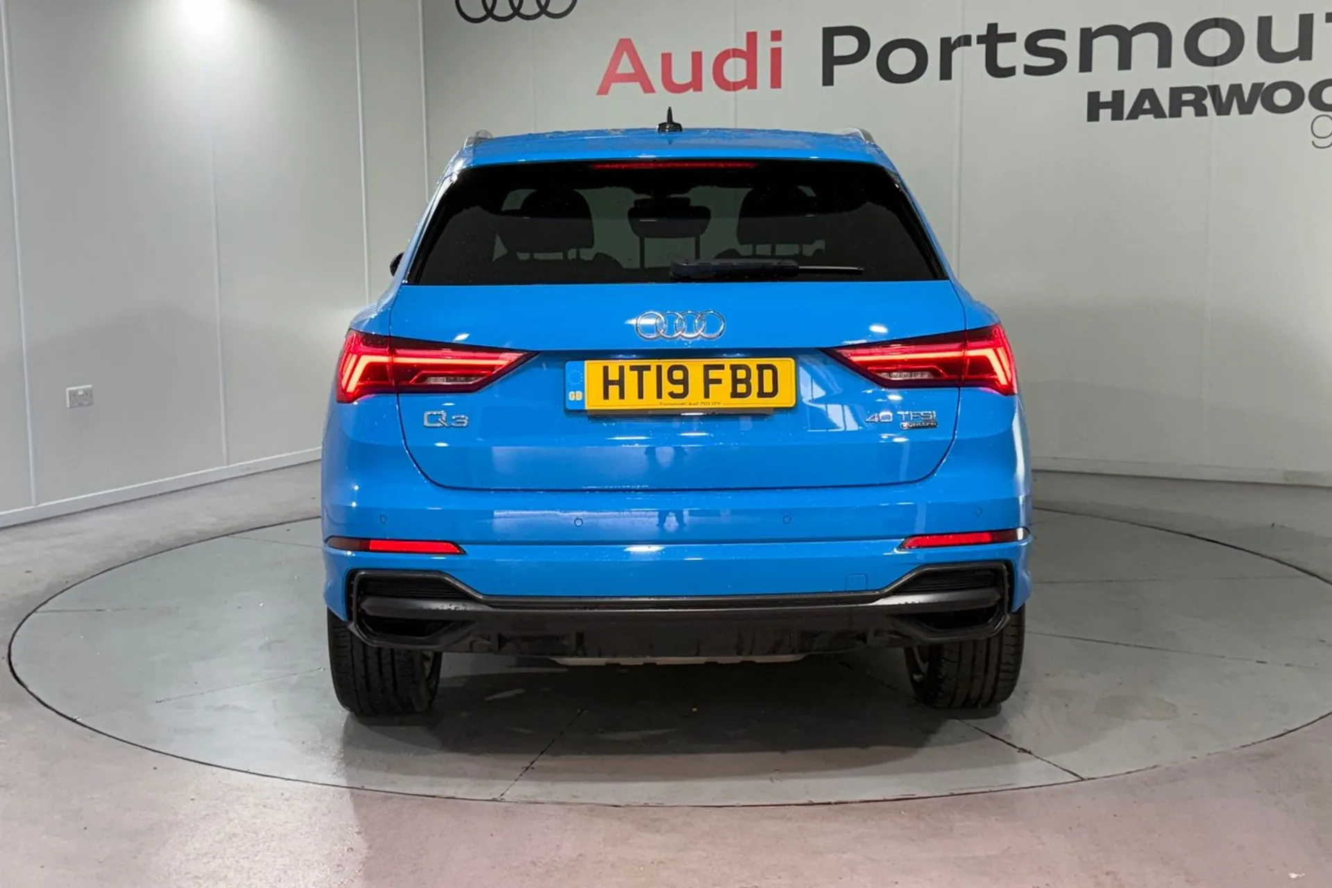 Audi Q3 thumbnail image number 7