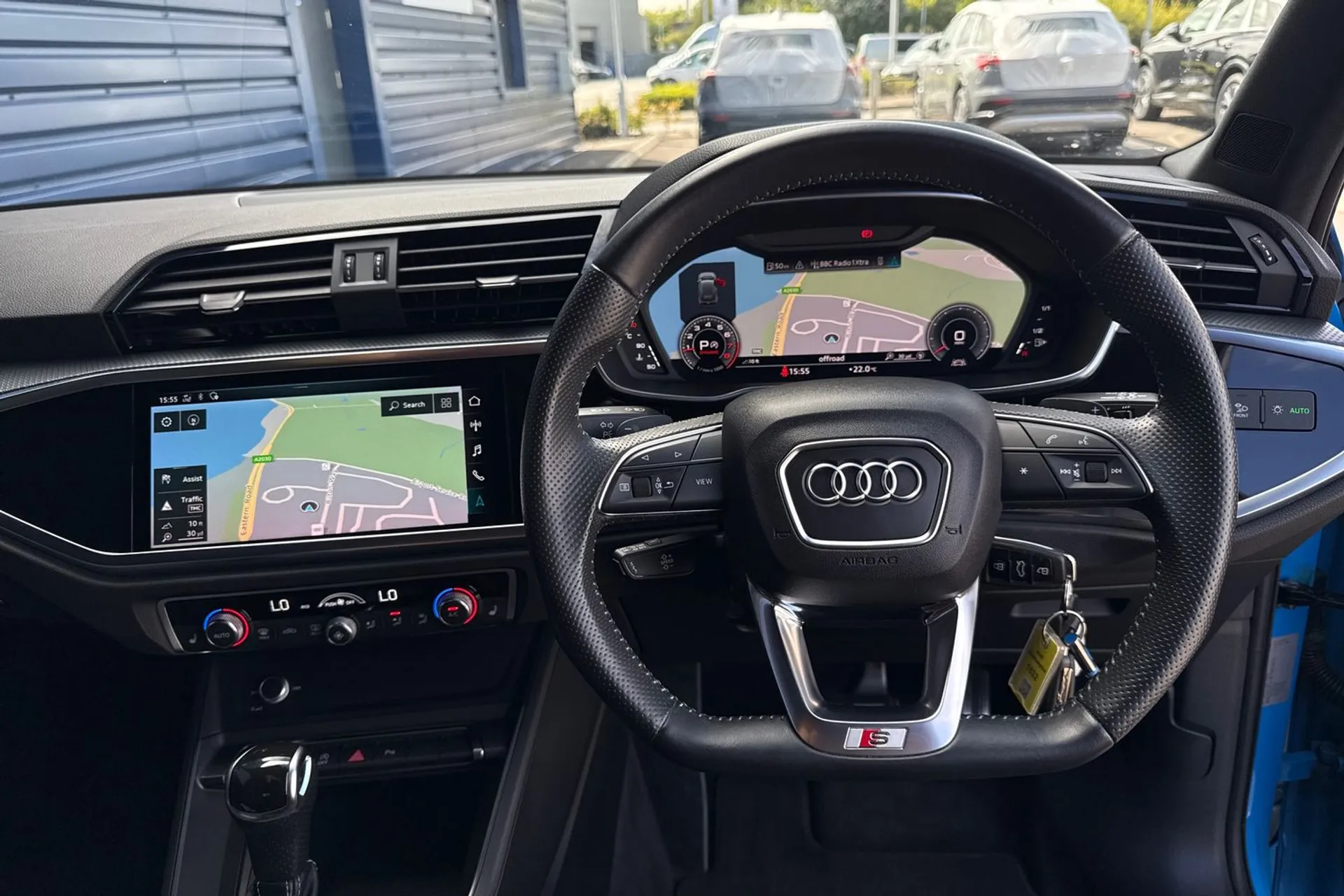 Audi Q3 thumbnail image number 37