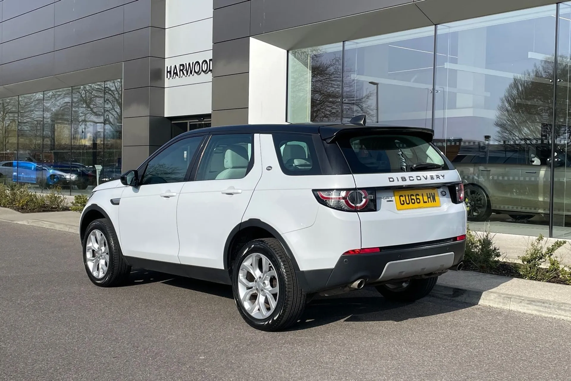 LAND ROVER DISCOVERY SPORT thumbnail image number 10