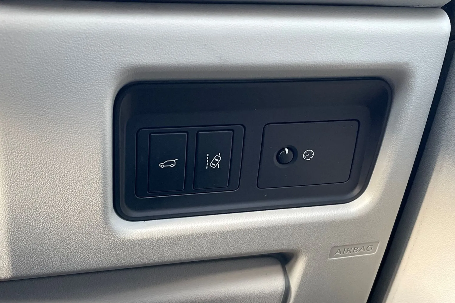 LAND ROVER DISCOVERY SPORT thumbnail image number 52