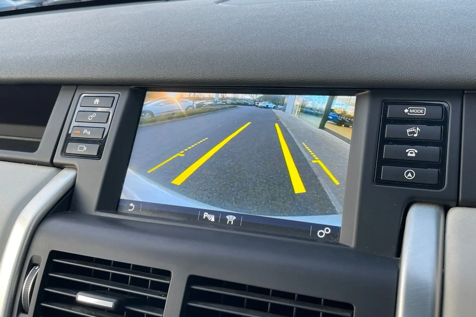 LAND ROVER DISCOVERY SPORT thumbnail image number 7