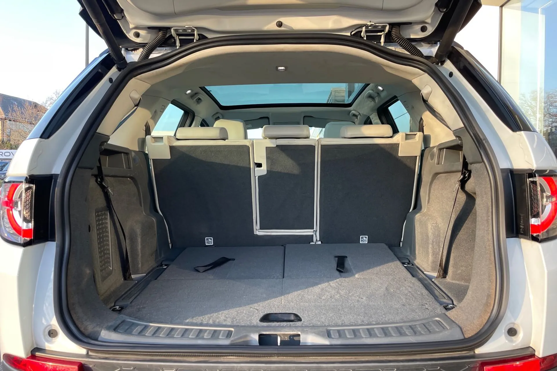 LAND ROVER DISCOVERY SPORT thumbnail image number 29