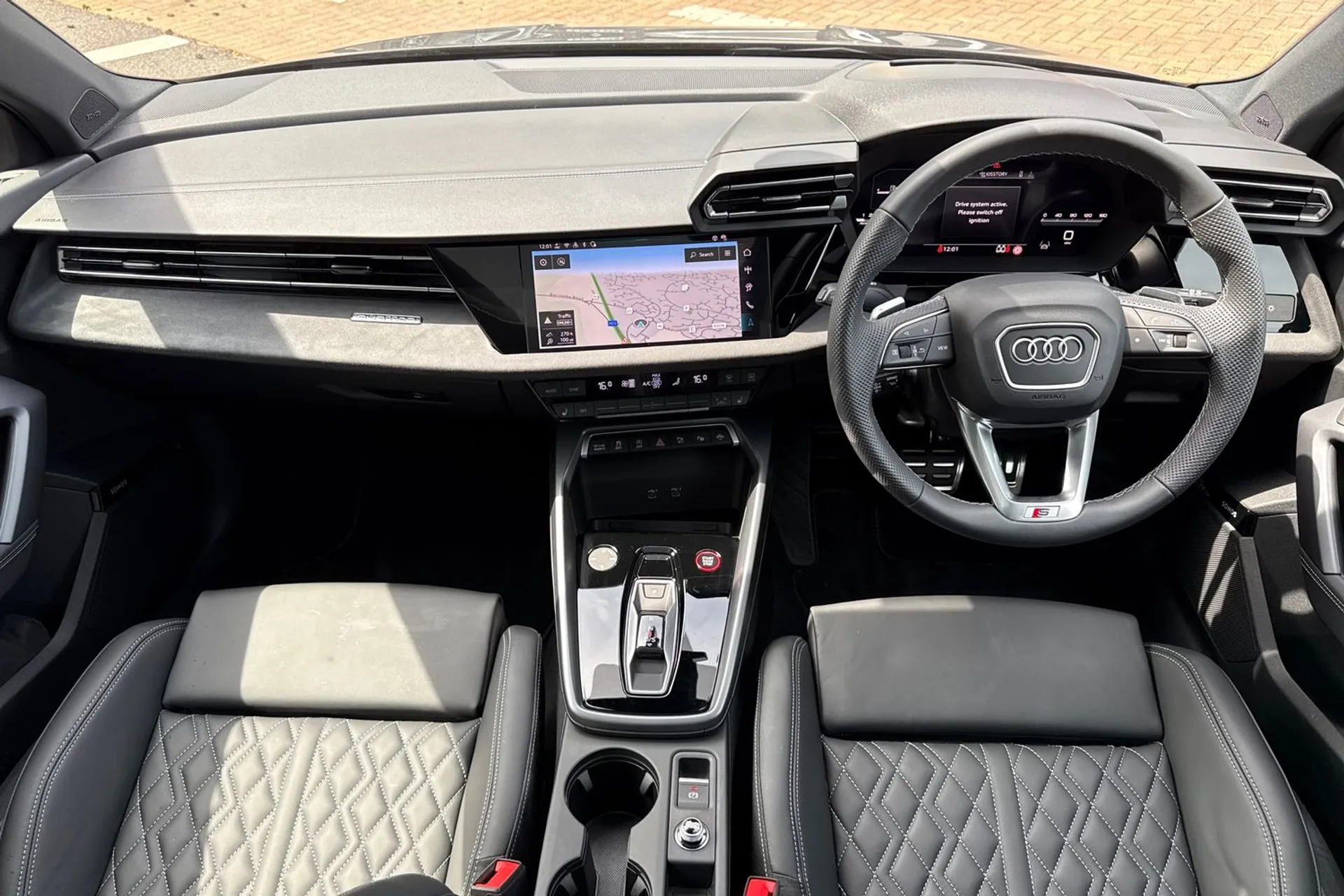 Audi S3 thumbnail image number 32