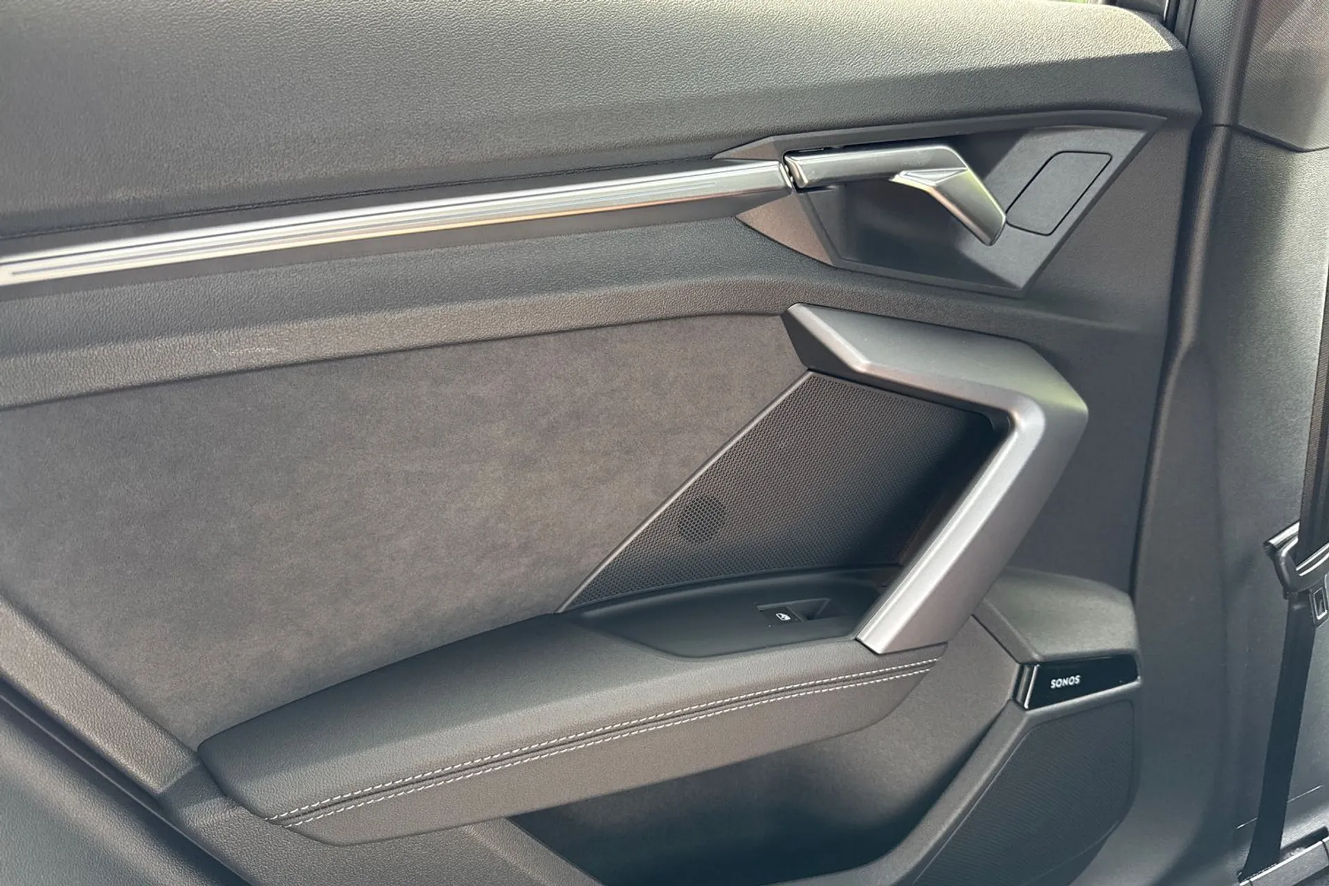 Audi S3 thumbnail image number 33