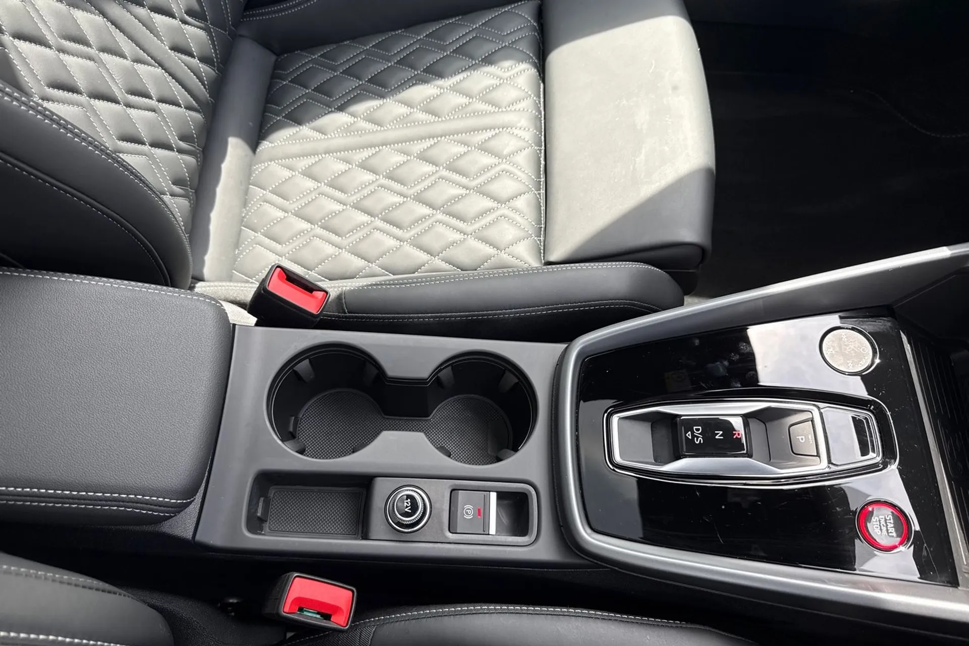 Audi S3 thumbnail image number 43