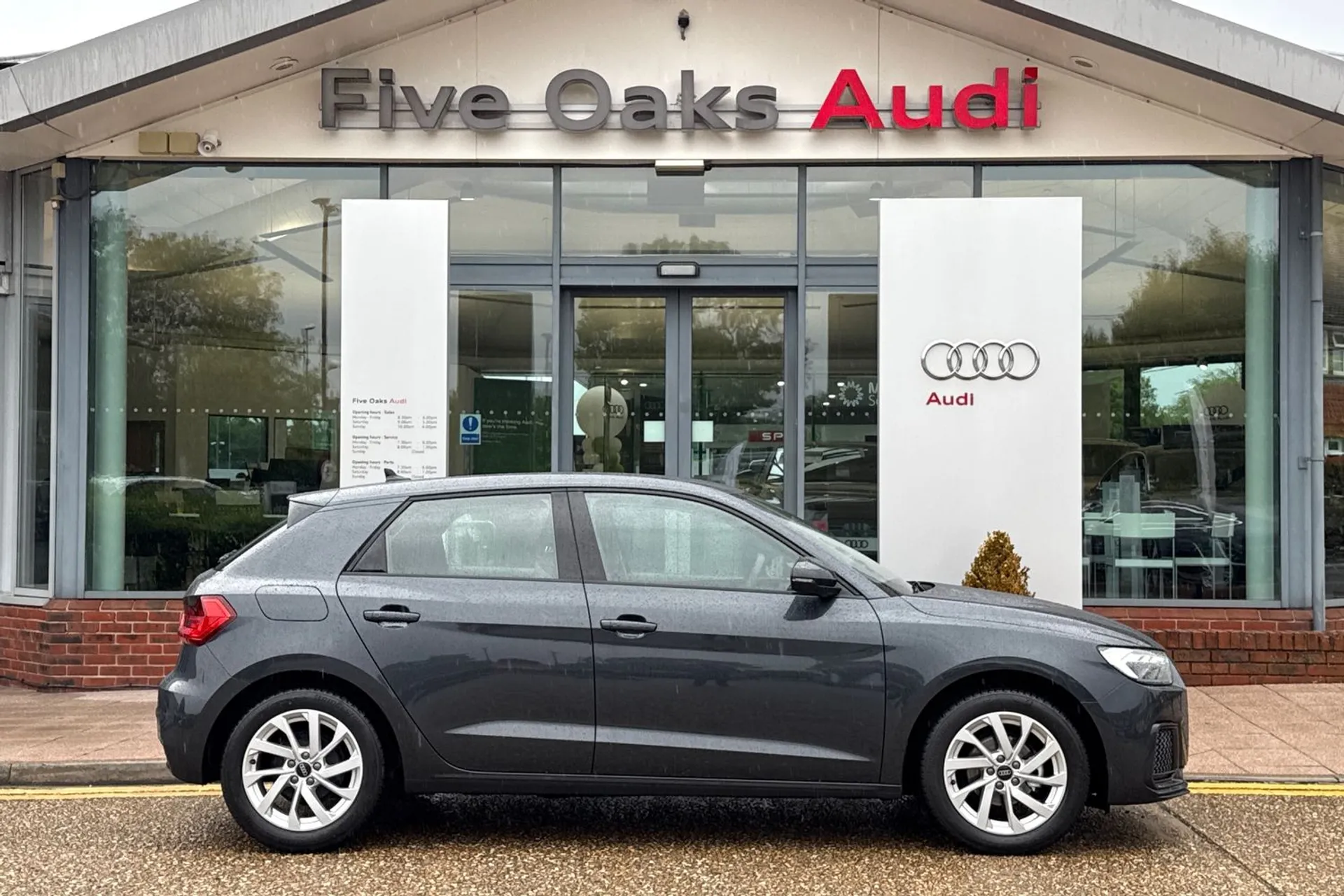 Audi A1 thumbnail image number 2