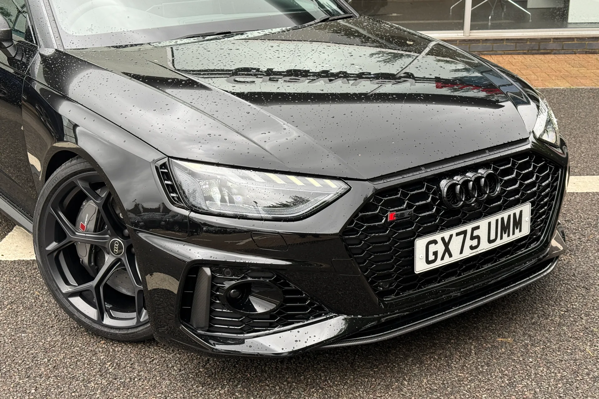 Audi RS4 thumbnail image number 23