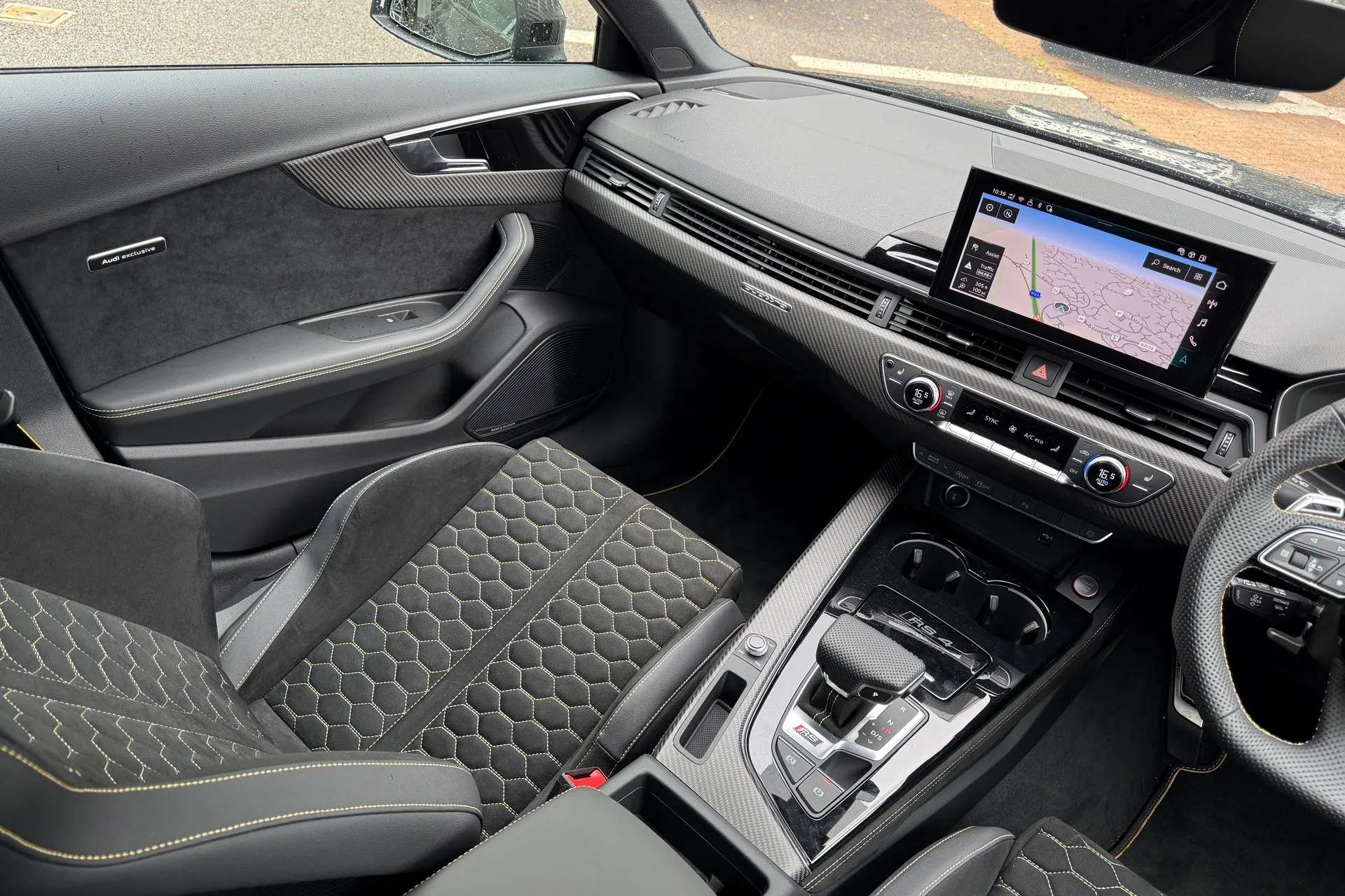 Audi RS4 thumbnail image number 50