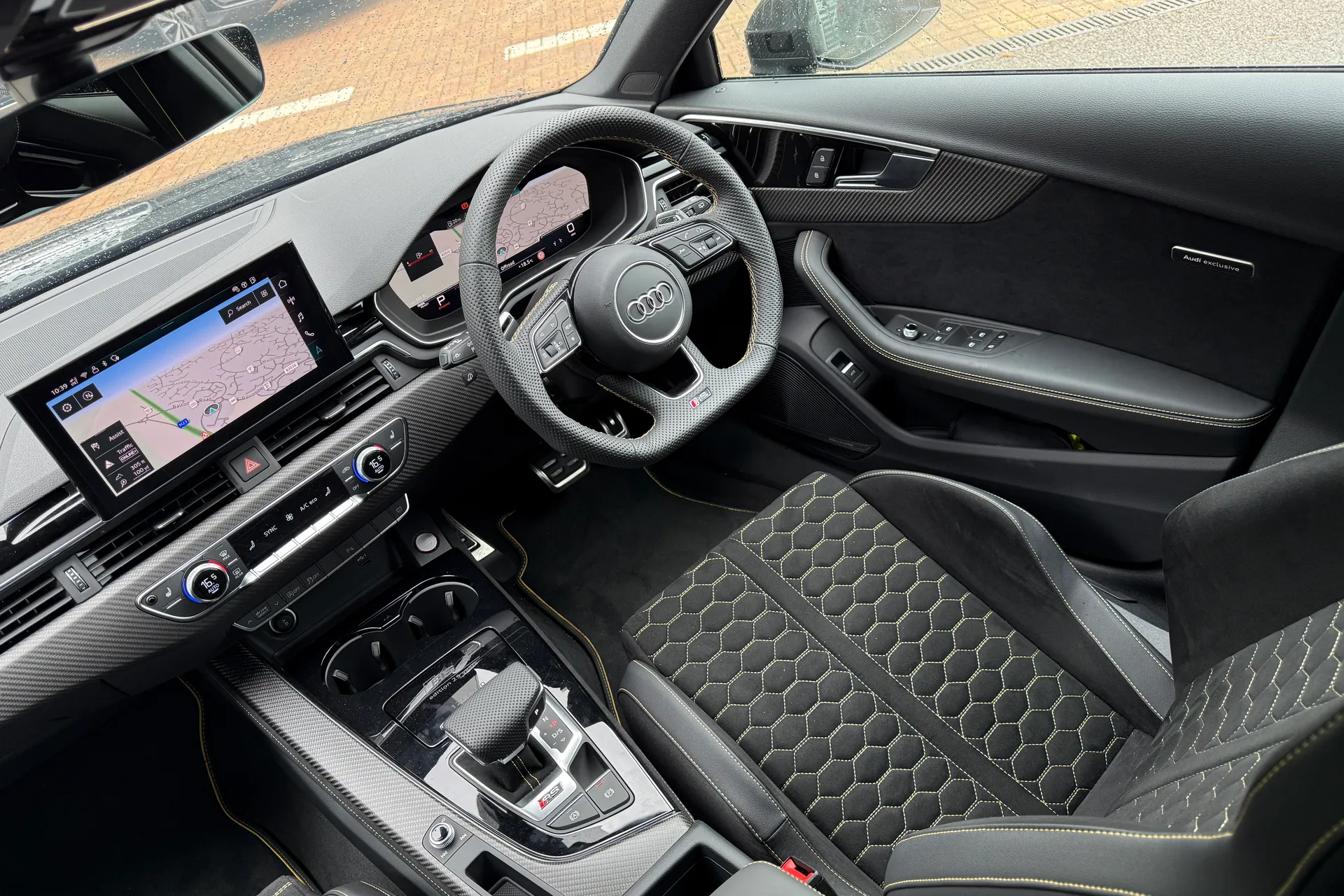 Audi RS4 thumbnail image number 52