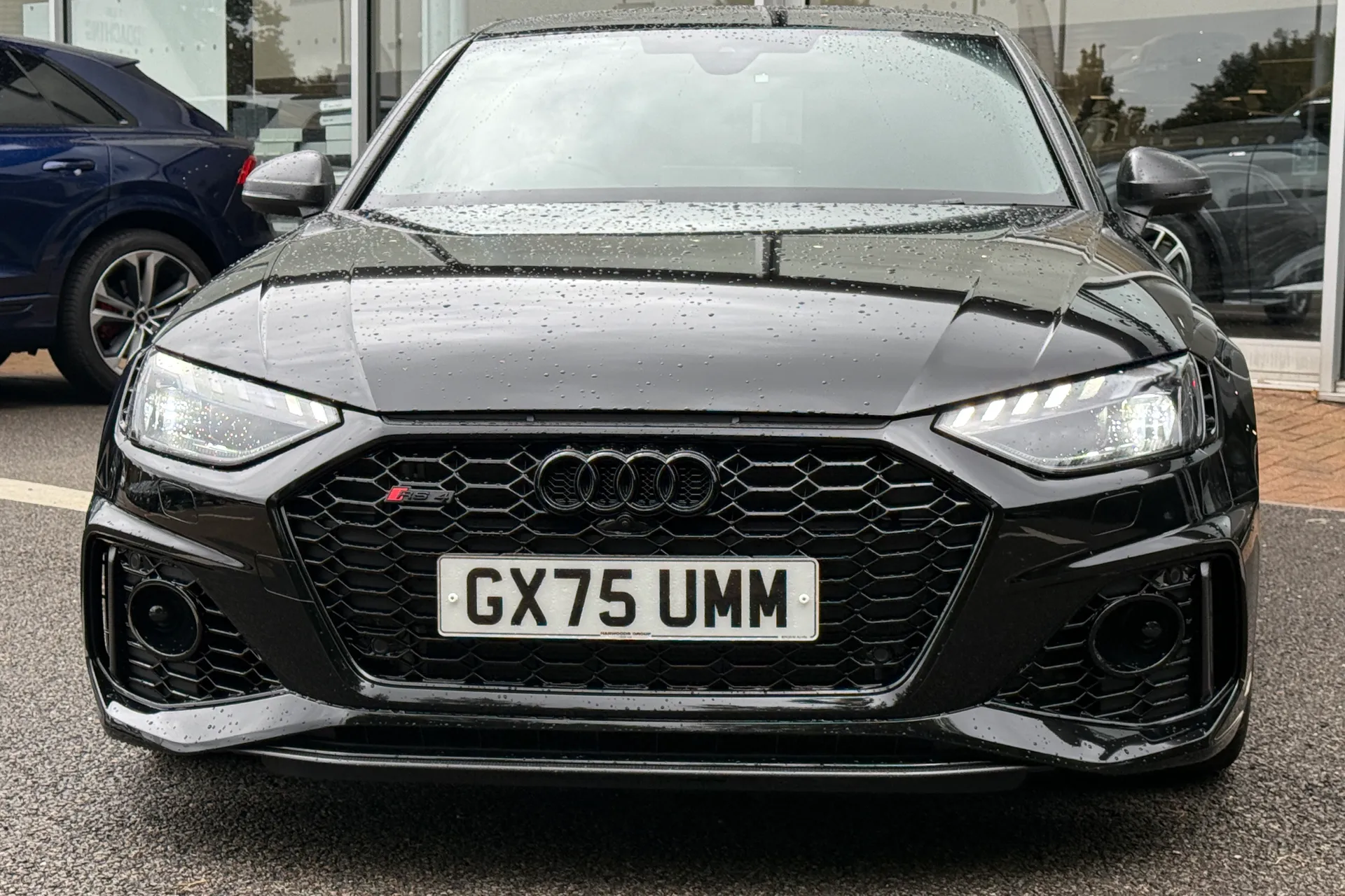 Audi RS4 thumbnail image number 16