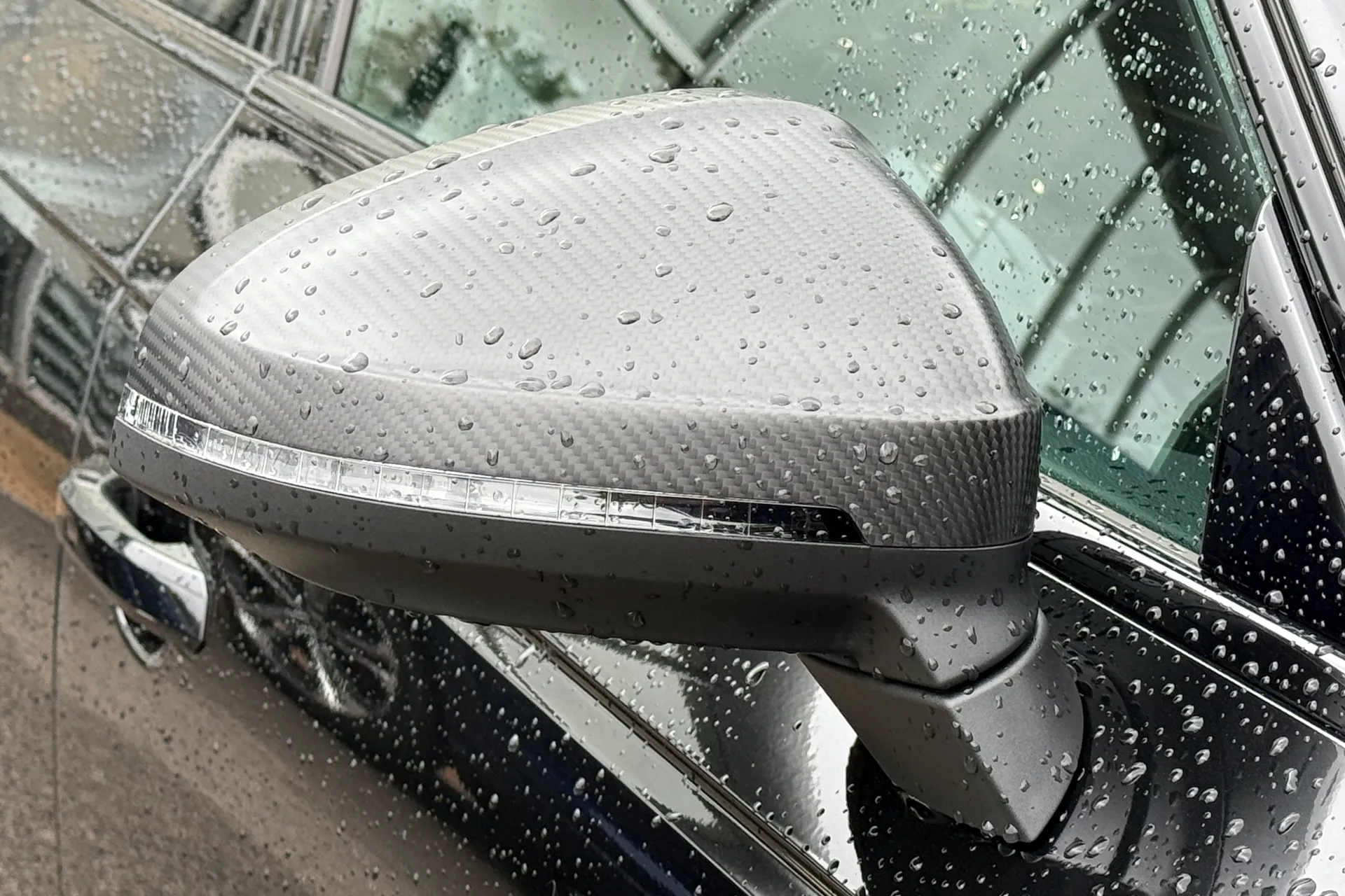 Audi RS4 thumbnail image number 29