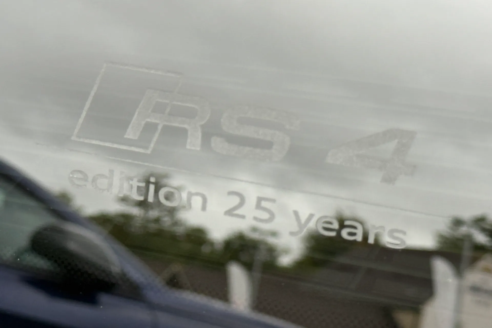 Audi RS4 thumbnail image number 35