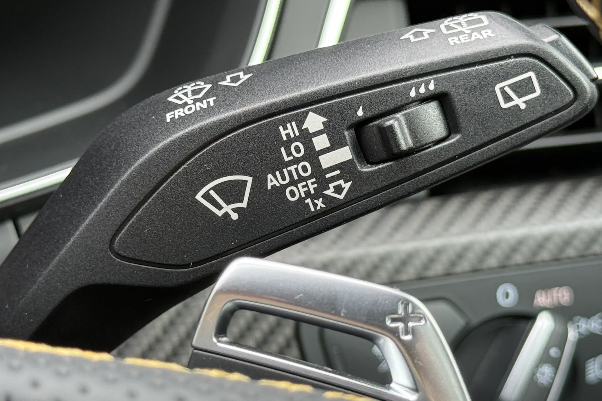 Audi RS4 thumbnail image number 62