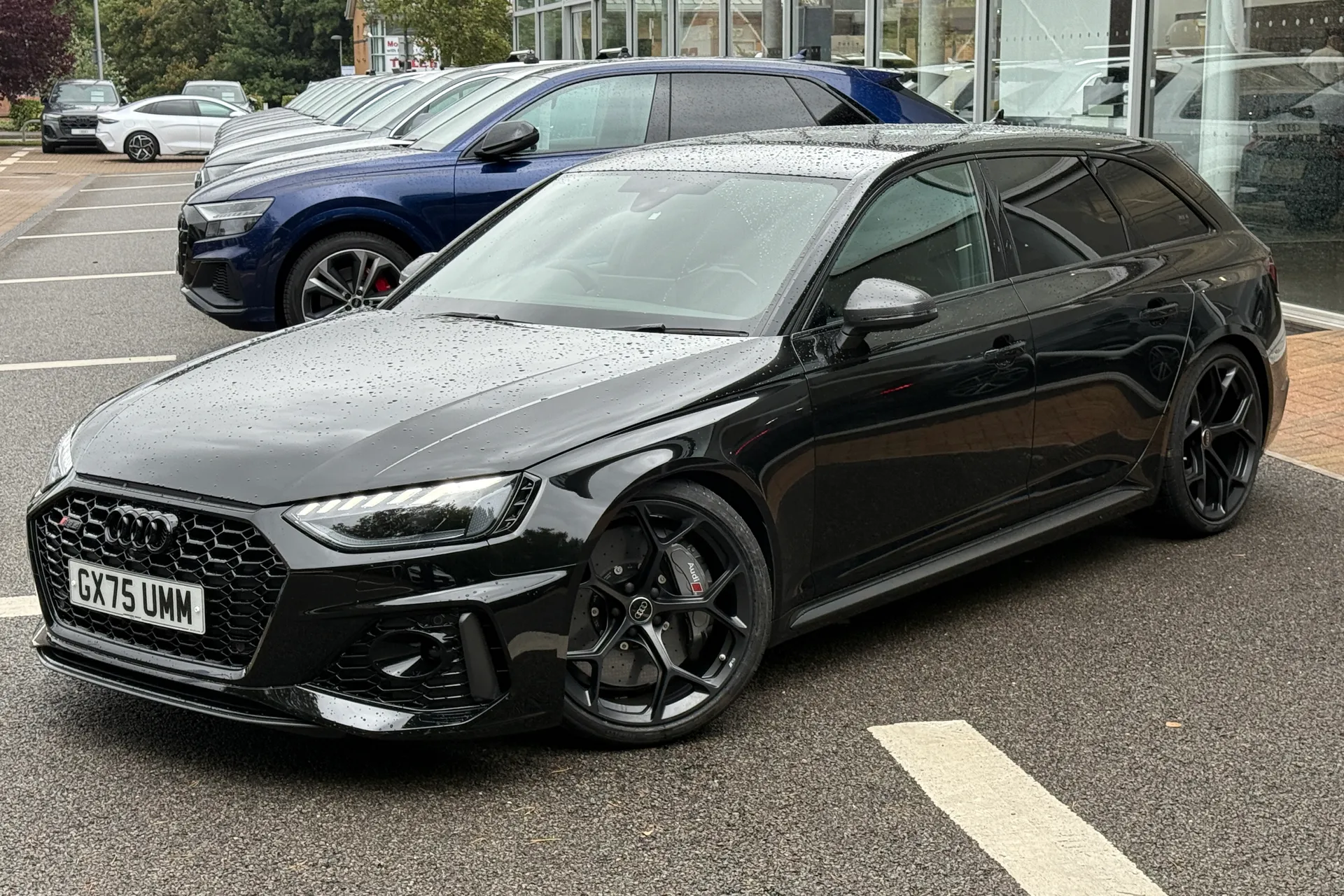 Audi RS4 thumbnail image number 15