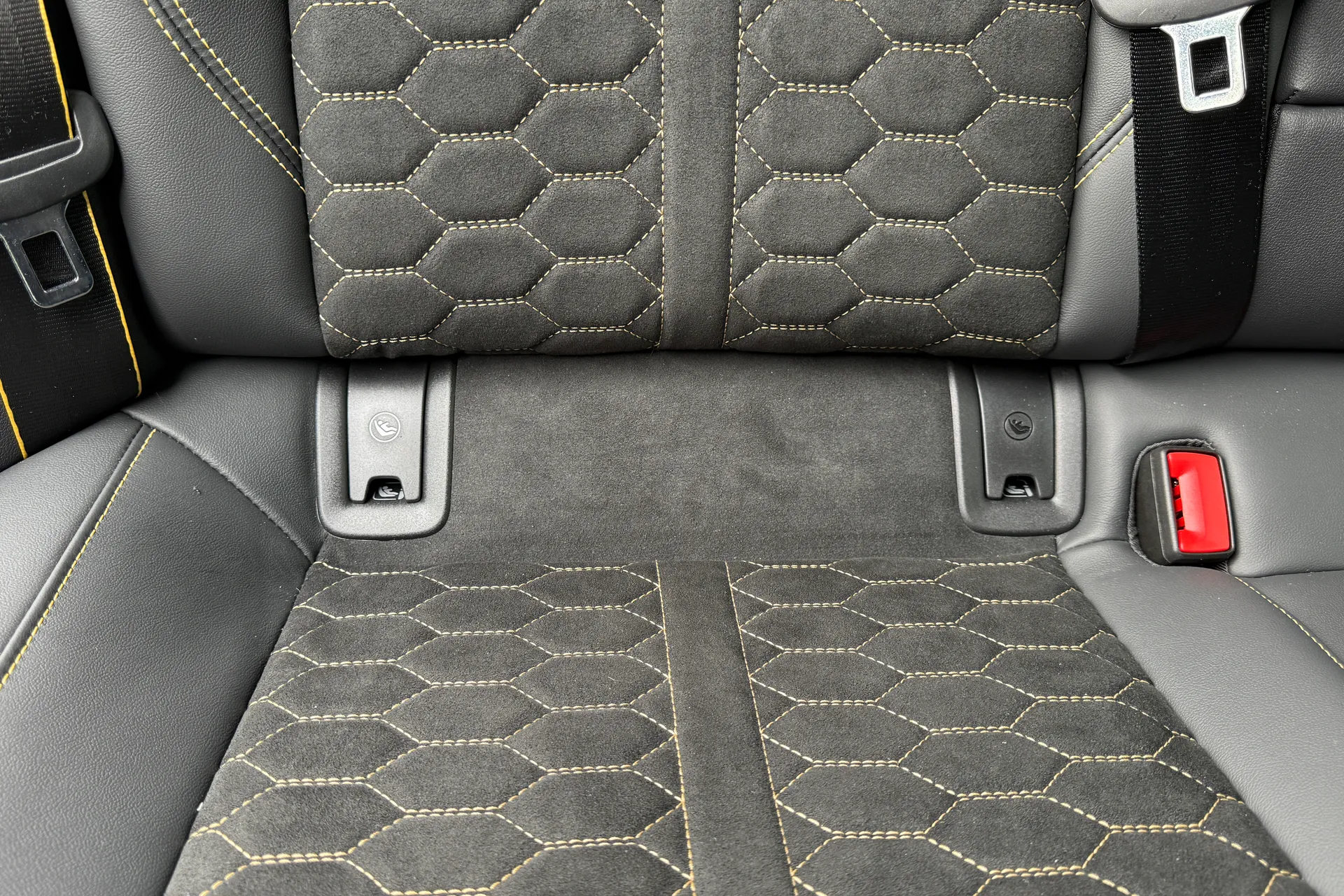 Audi RS4 thumbnail image number 32