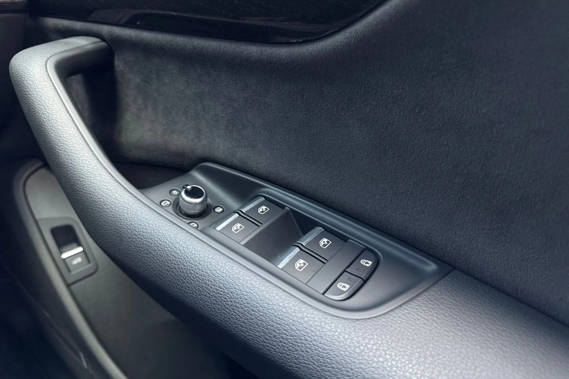 Audi Q7 thumbnail image number 51