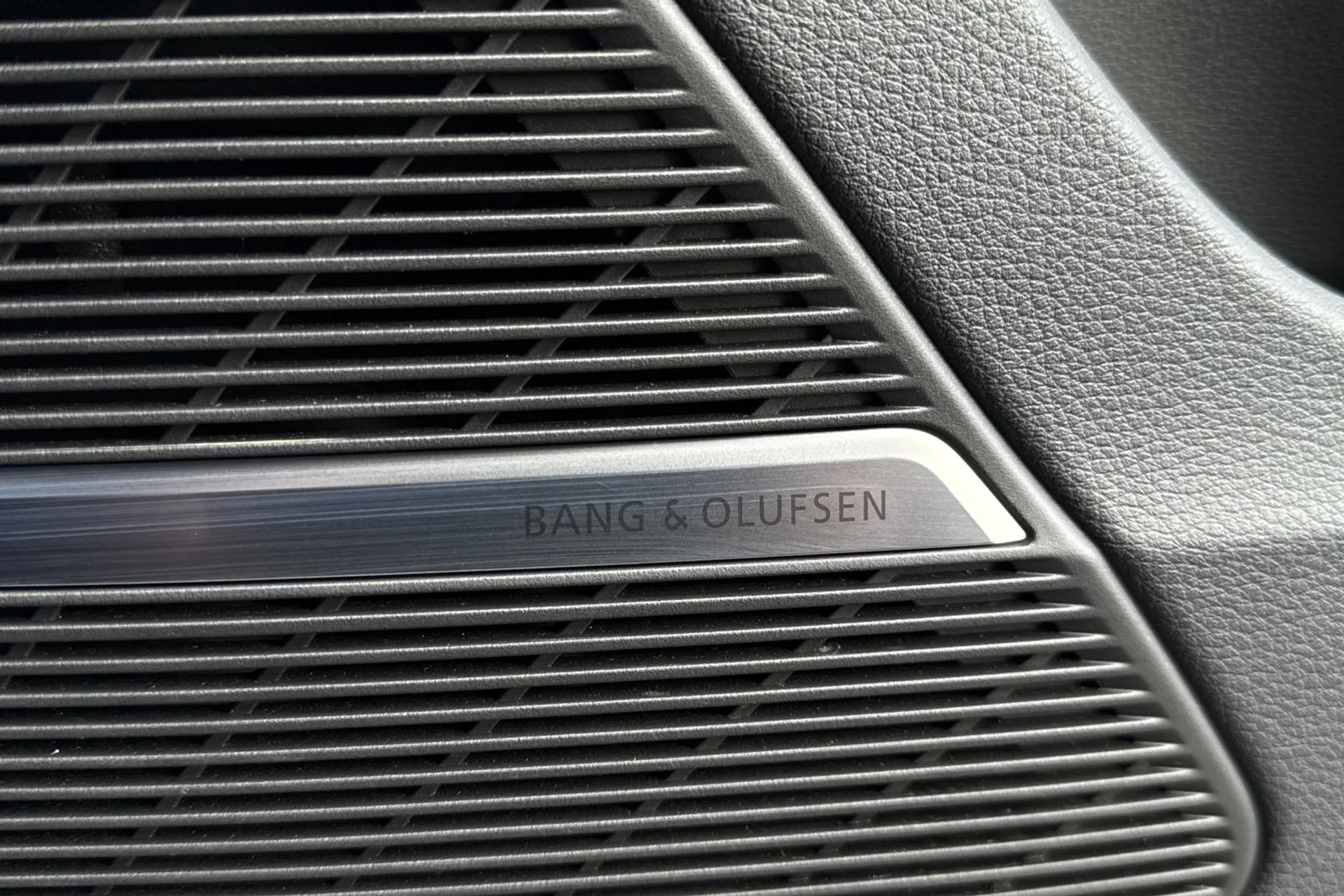 Audi Q7 thumbnail image number 36