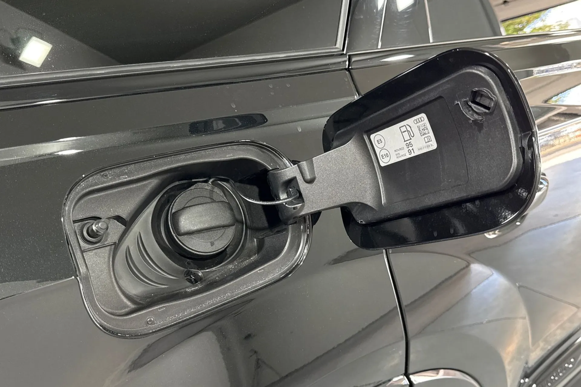 Audi Q7 thumbnail image number 26