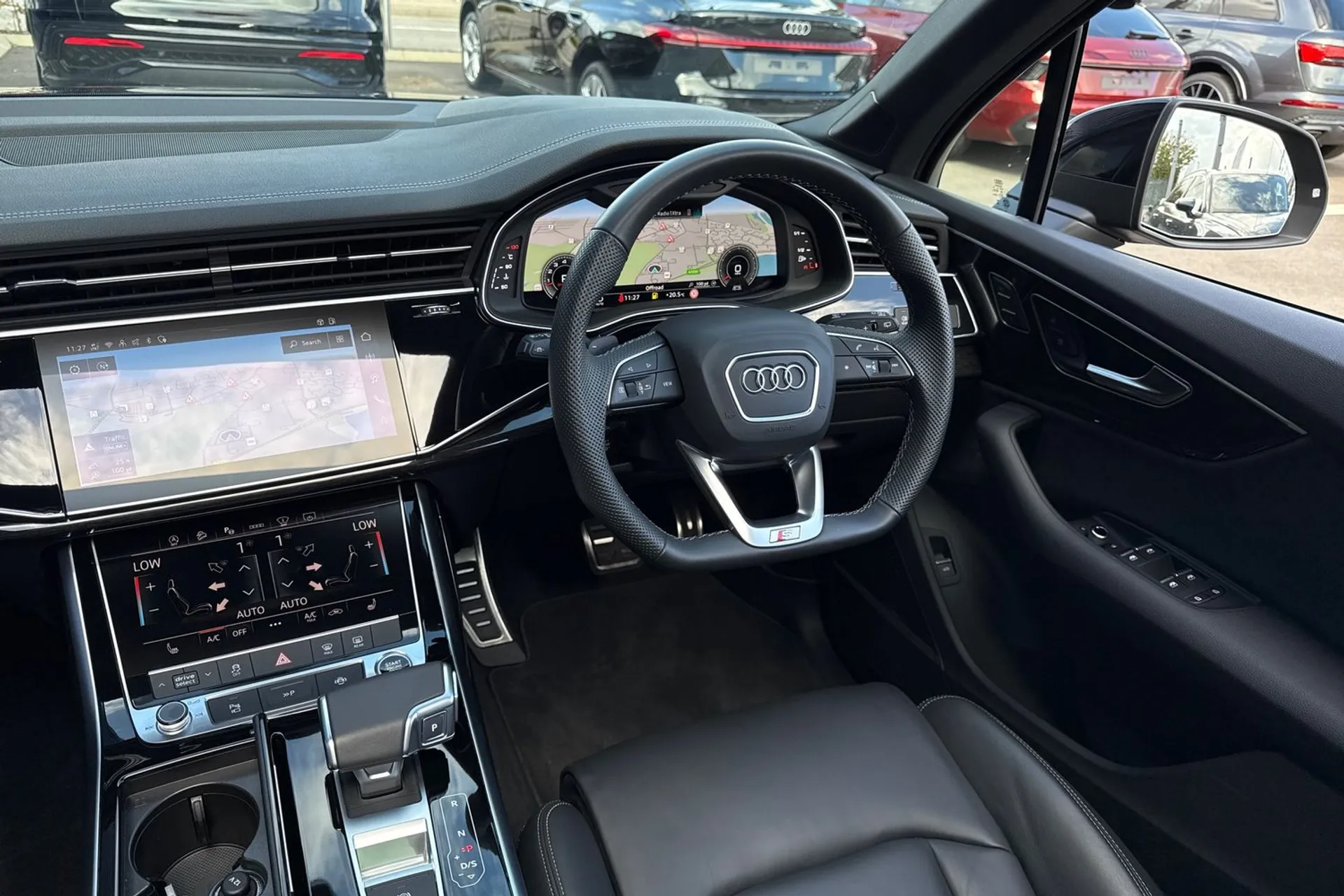 Audi Q7 thumbnail image number 43