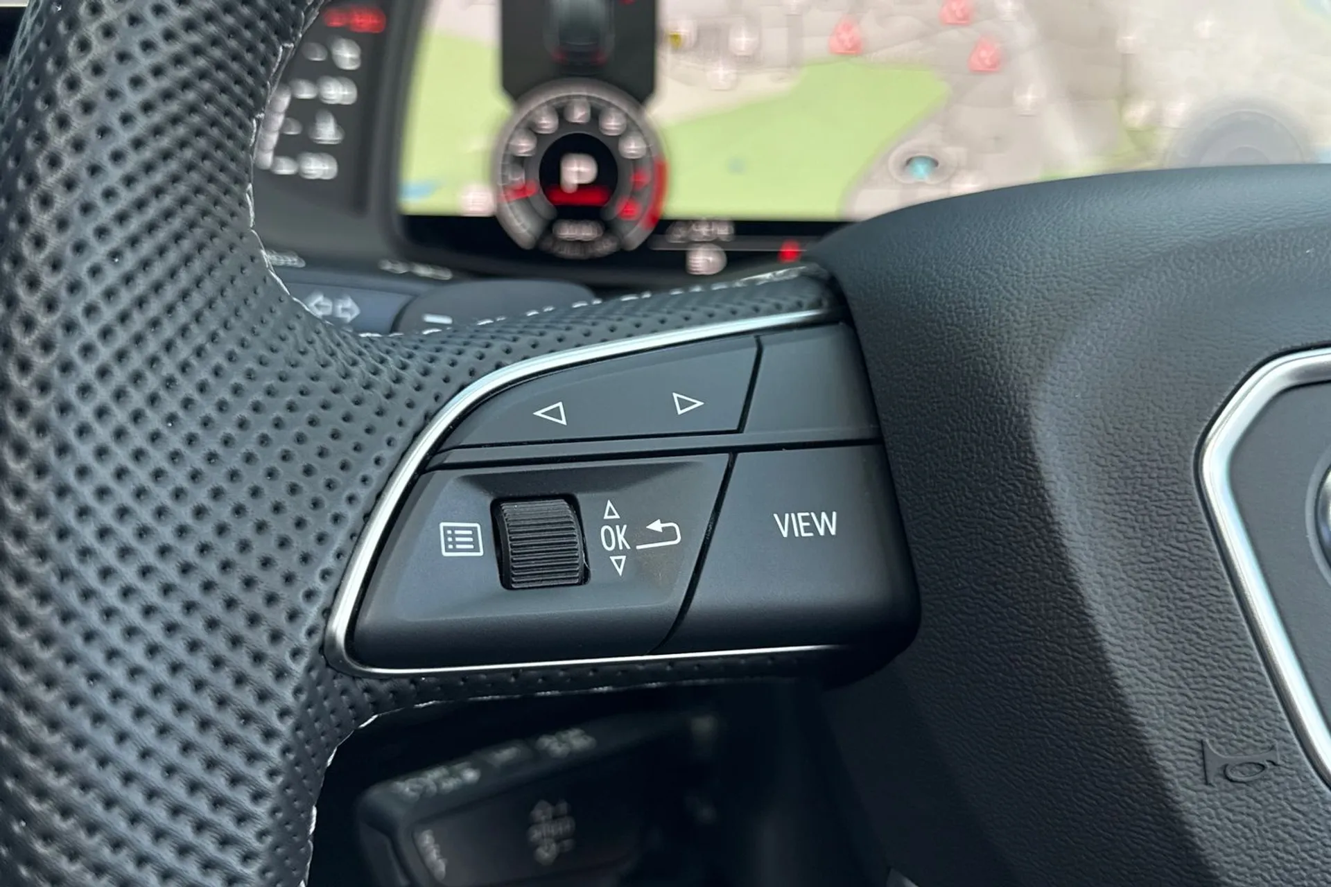 Audi Q7 thumbnail image number 48