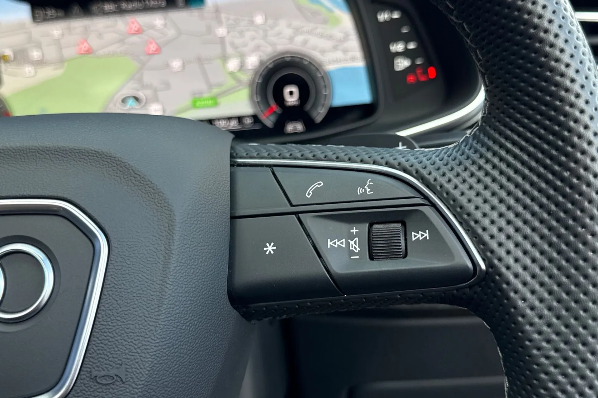 Audi Q7 thumbnail image number 49