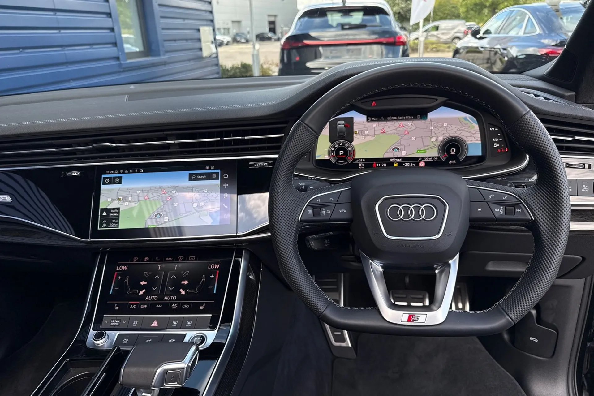 Audi Q7 thumbnail image number 46