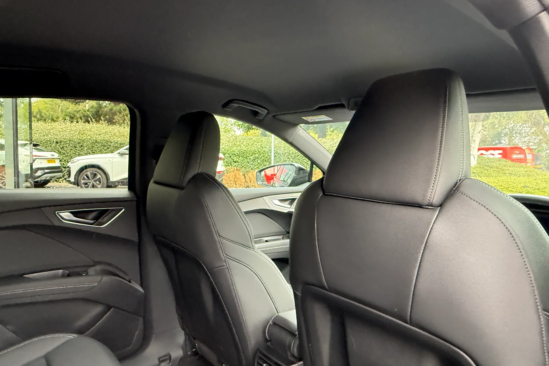 Audi Q4 thumbnail image number 39