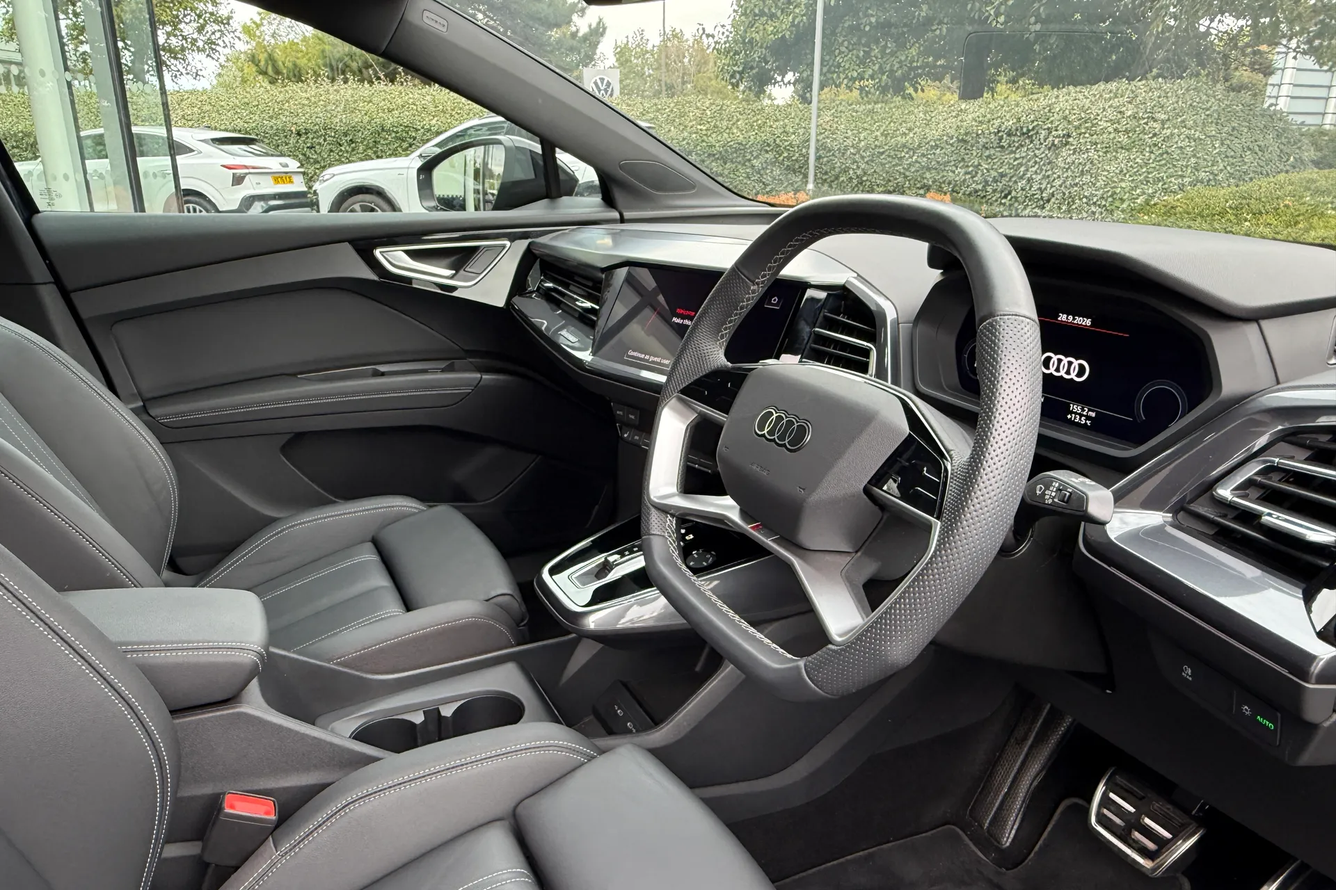 Audi Q4 thumbnail image number 19