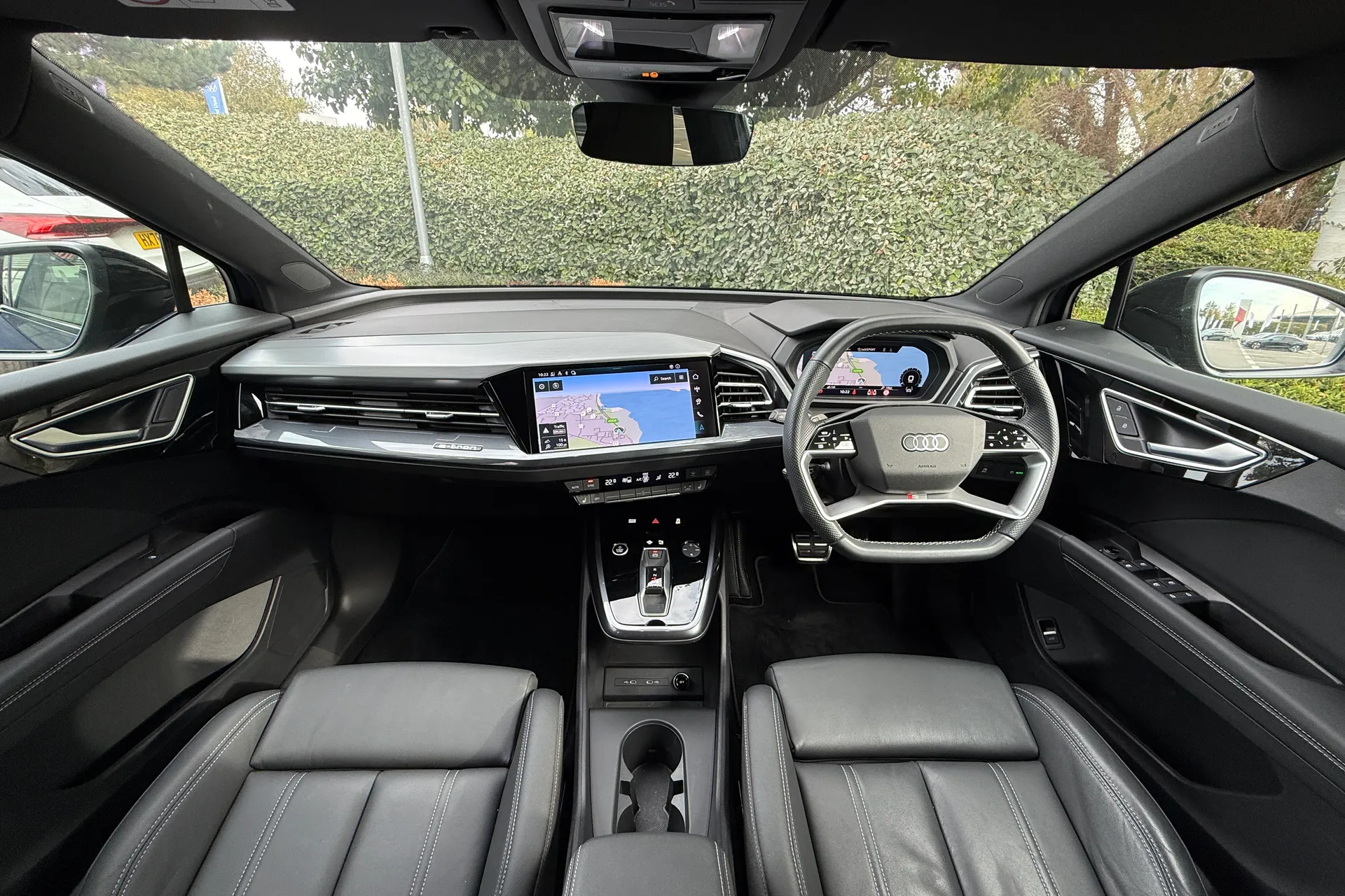 Audi Q4 thumbnail image number 5
