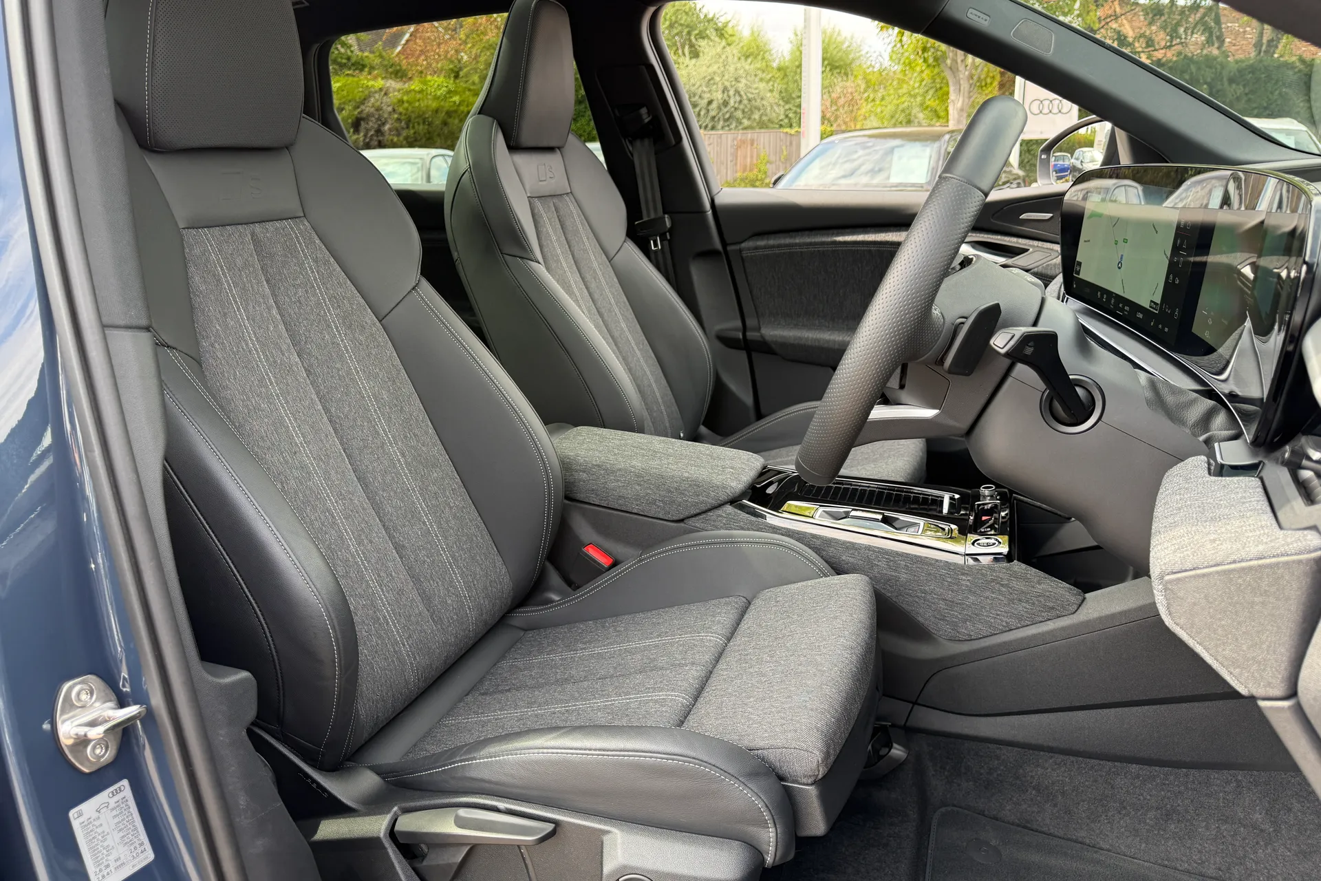 Audi Q6 thumbnail image number 33