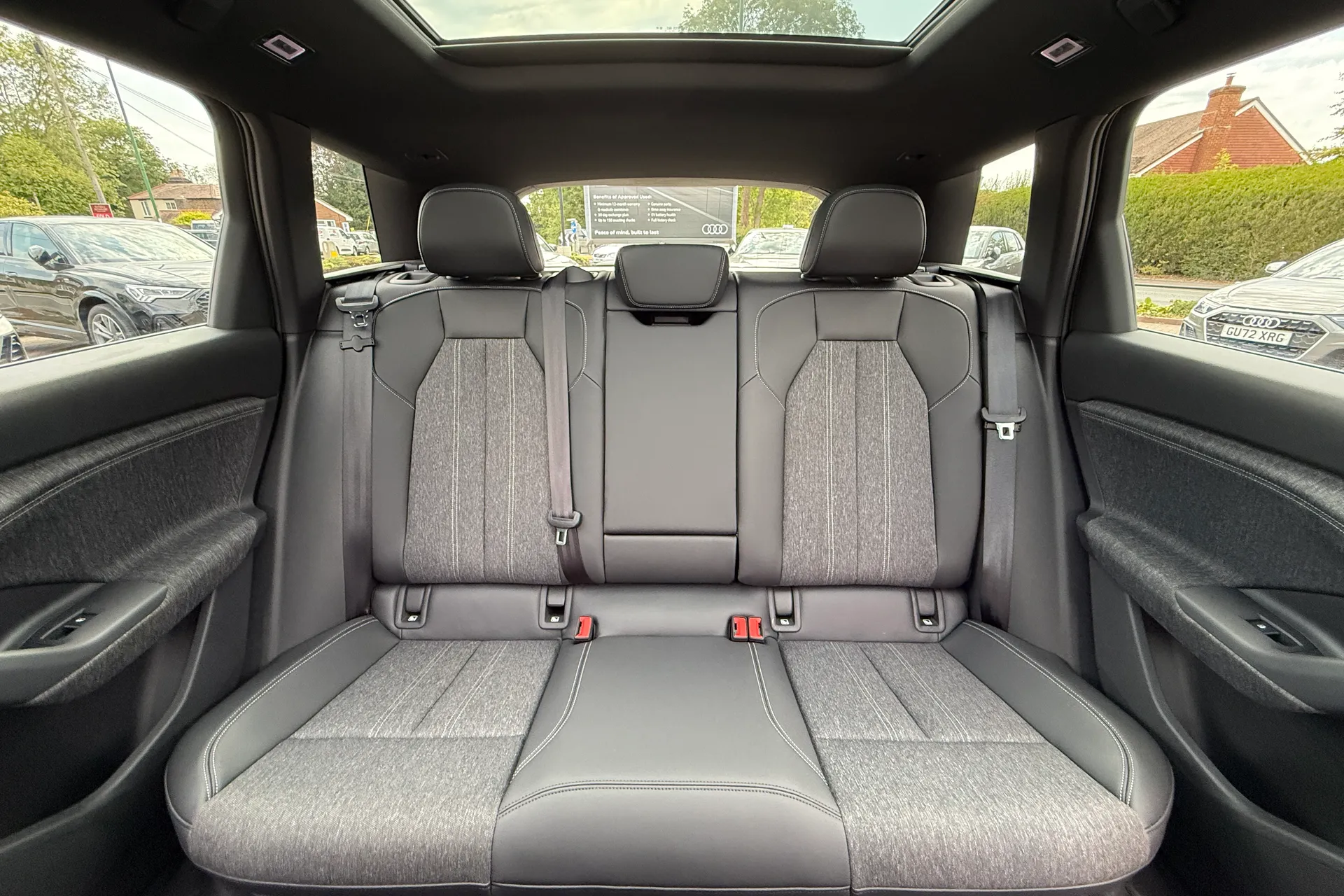 Audi Q6 thumbnail image number 8