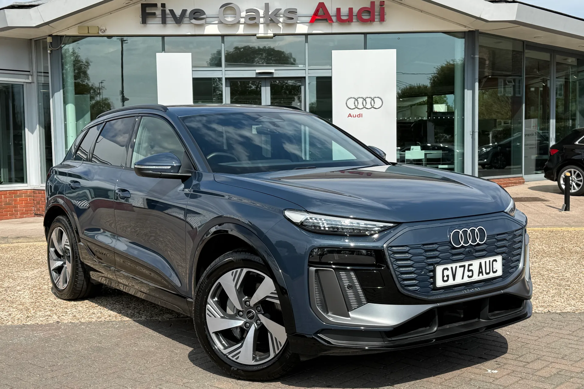 Audi Q6 focused image