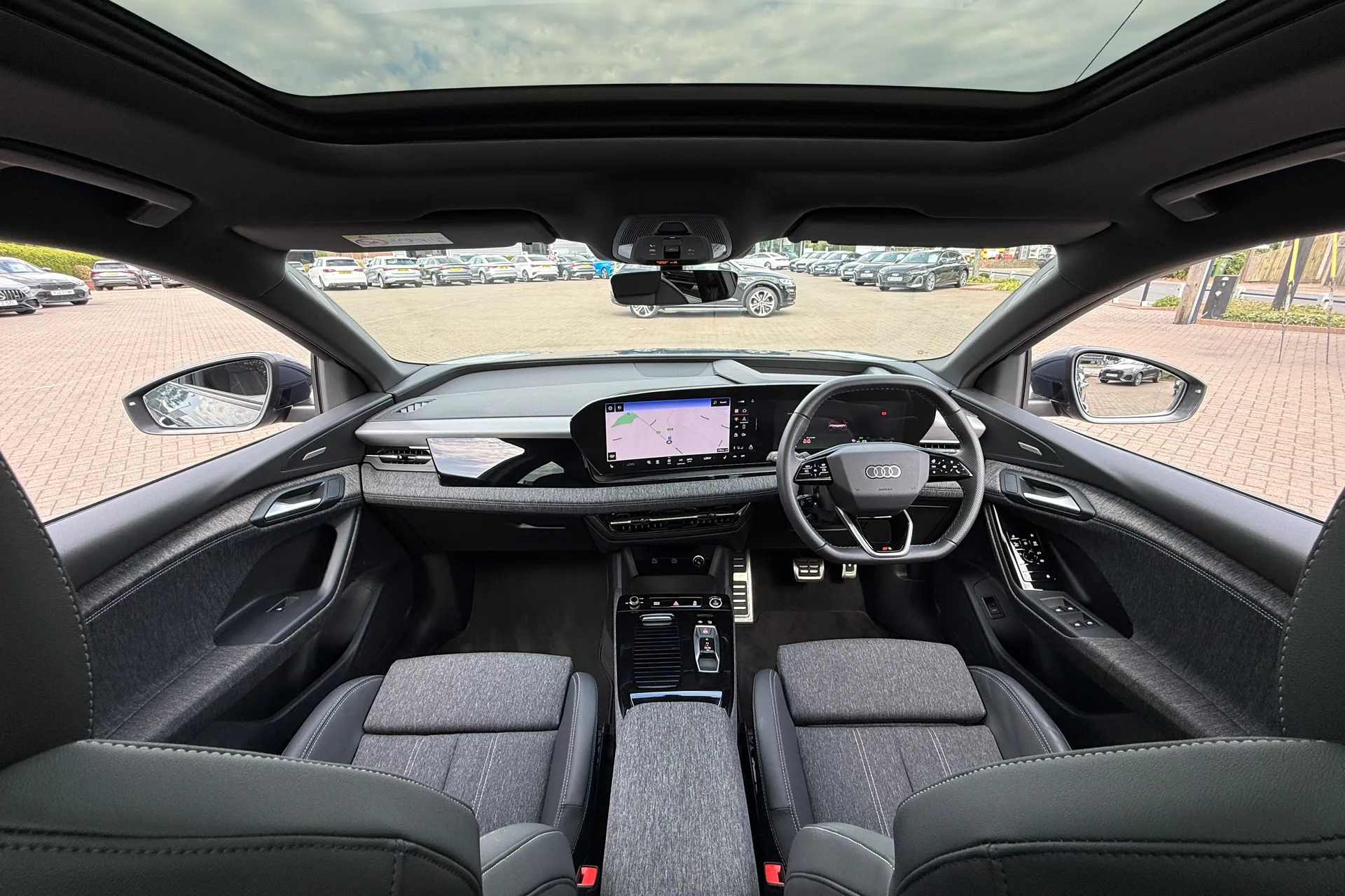 Audi Q6 thumbnail image number 3