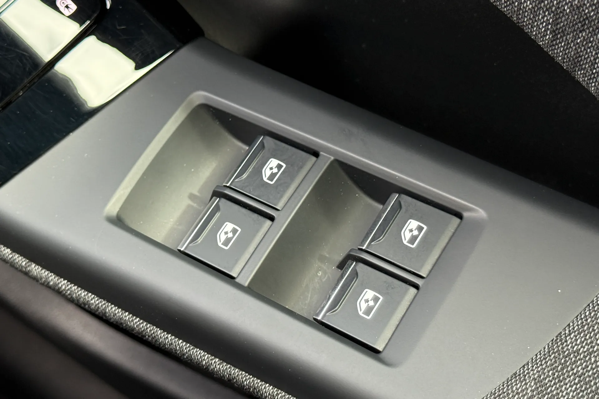 Audi Q6 thumbnail image number 26