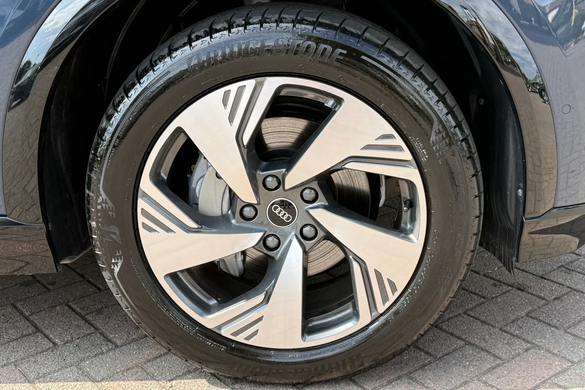Audi Q6 thumbnail image number 7