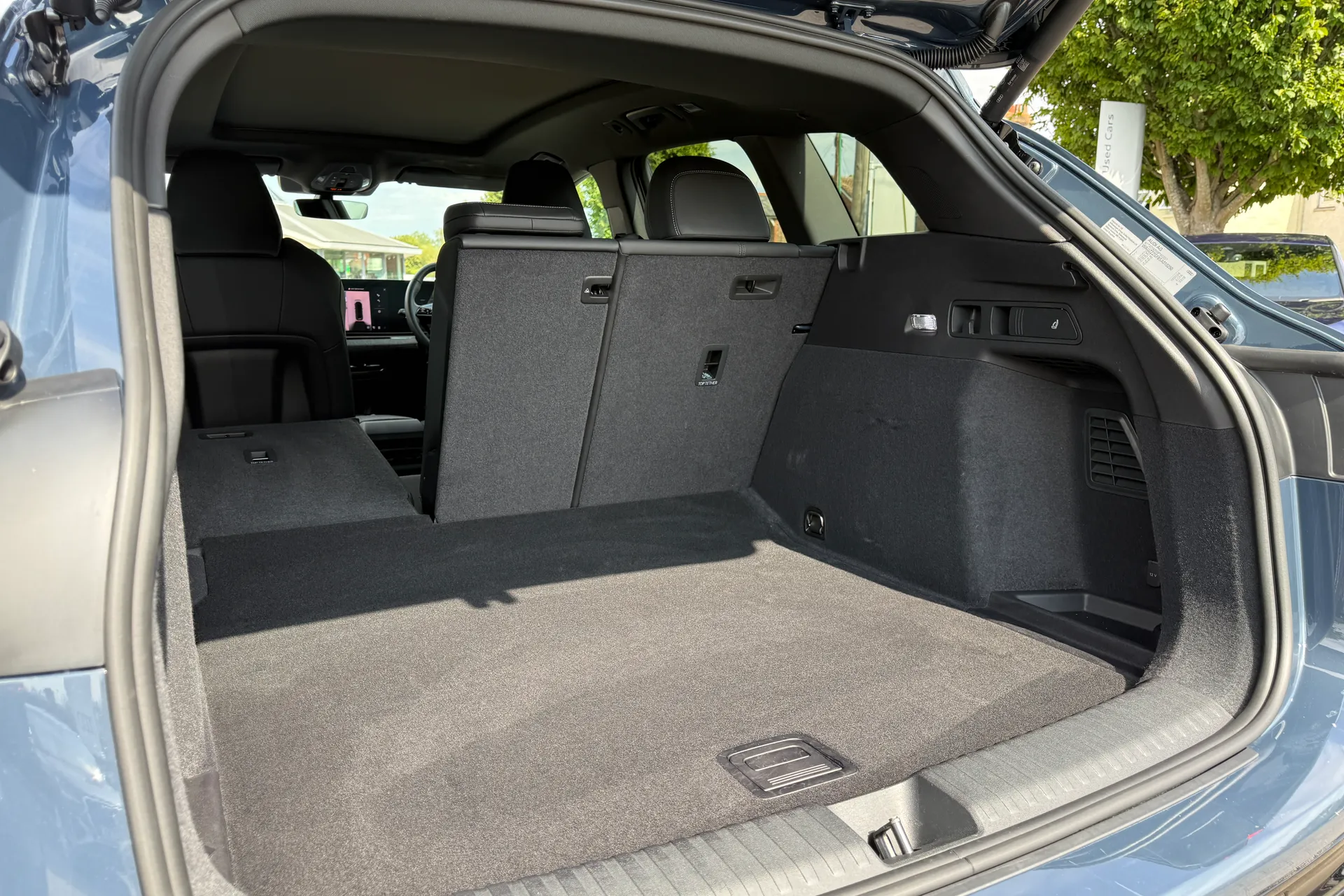 Audi Q6 thumbnail image number 45
