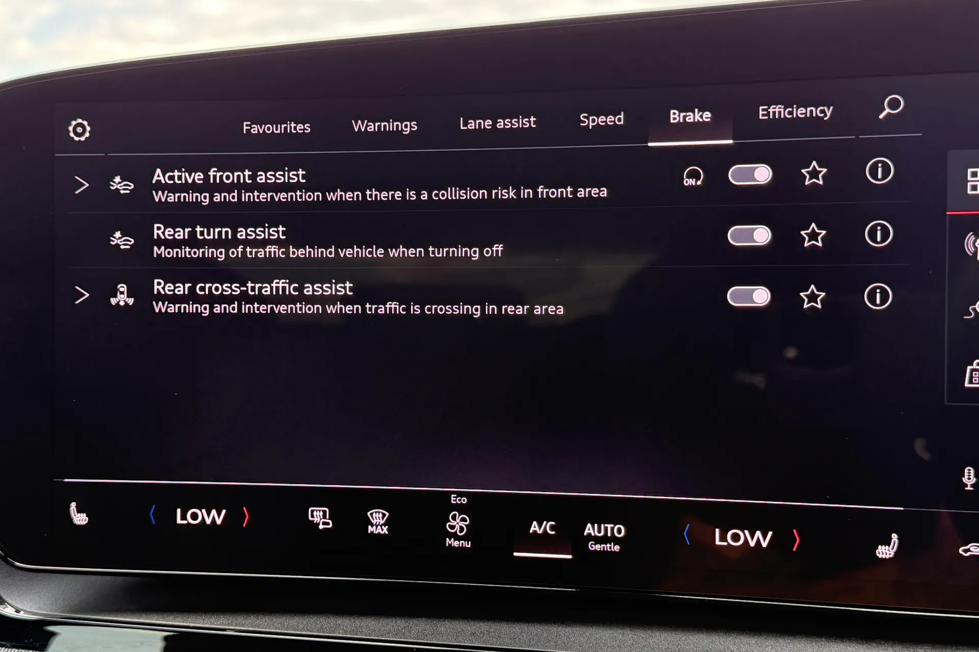 Audi Q6 thumbnail image number 19