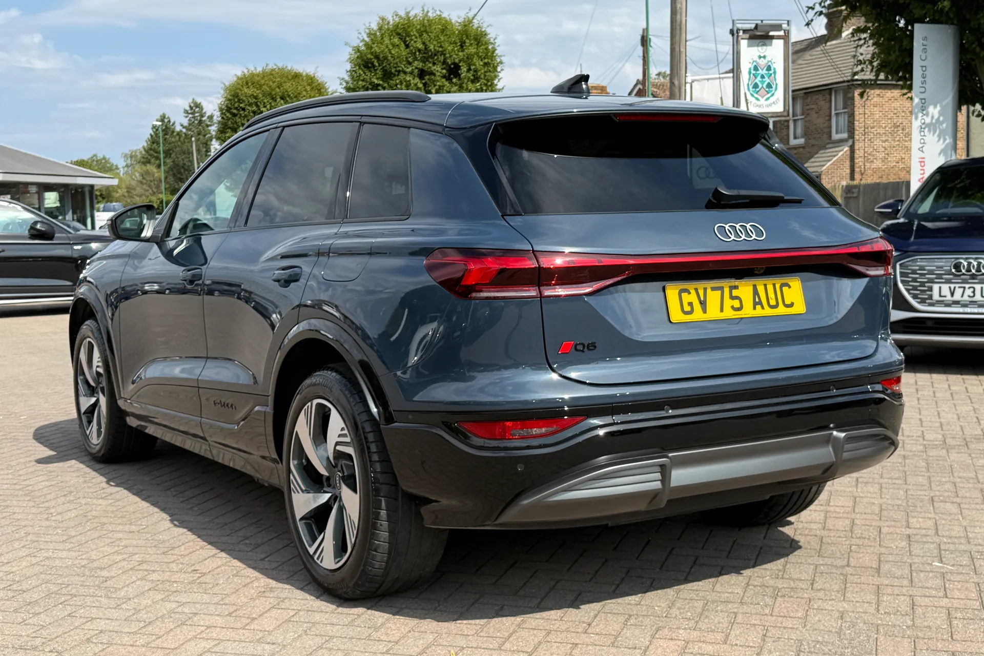 Audi Q6 thumbnail image number 43