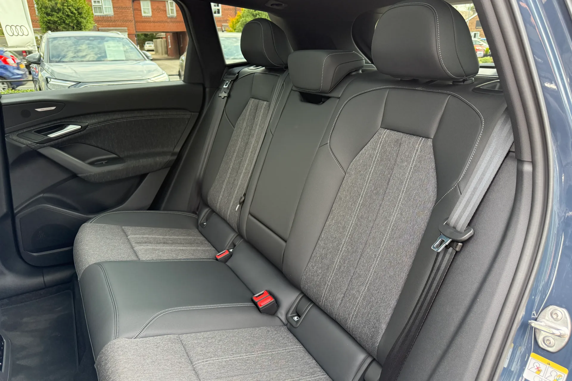 Audi Q6 thumbnail image number 52
