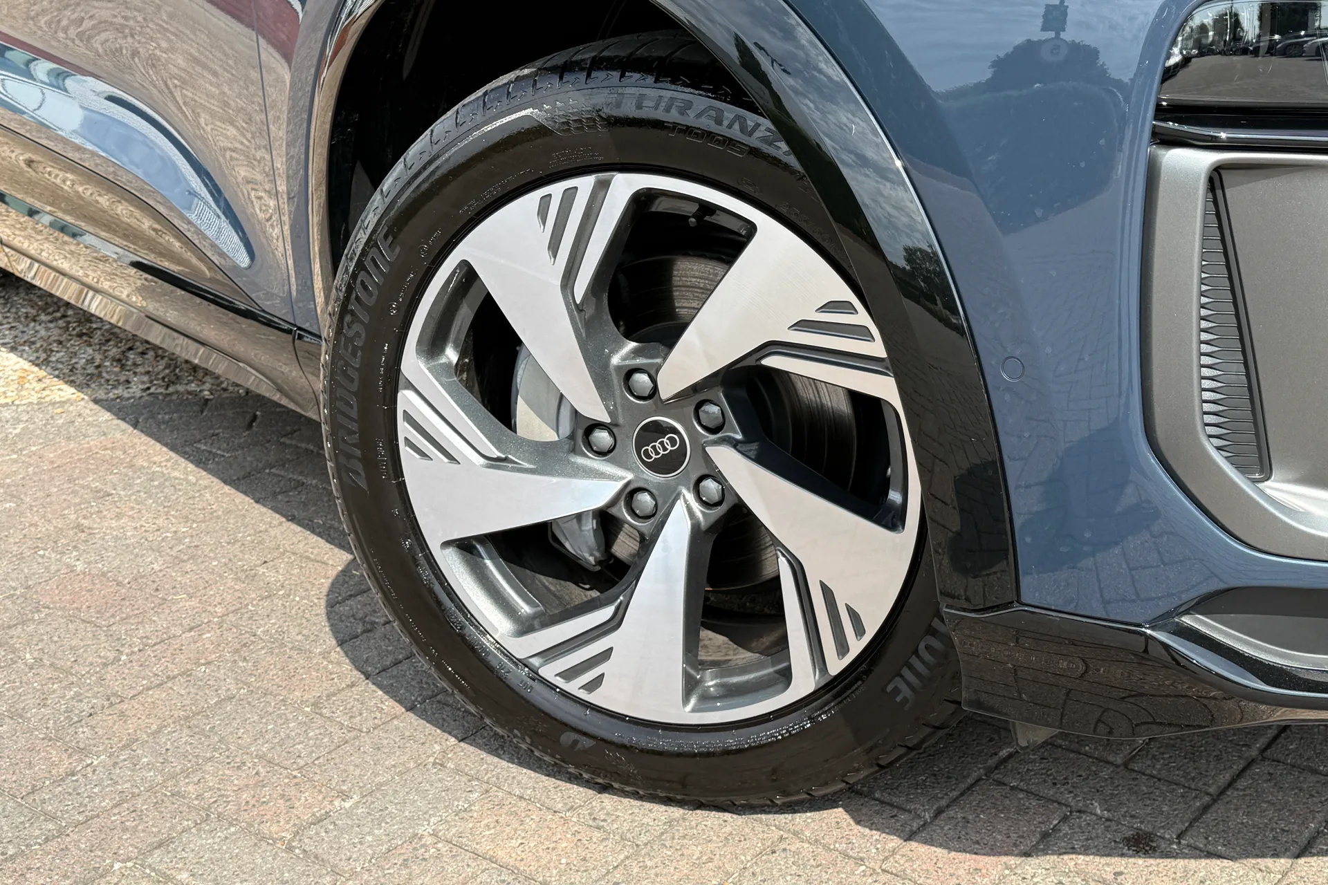 Audi Q6 thumbnail image number 58