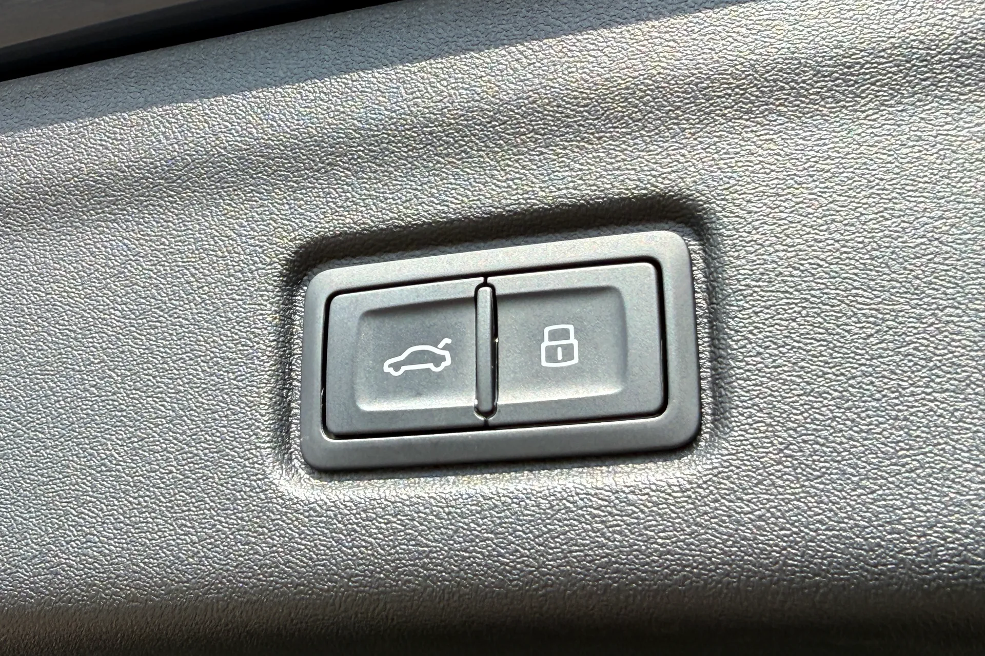 Audi Q6 thumbnail image number 47