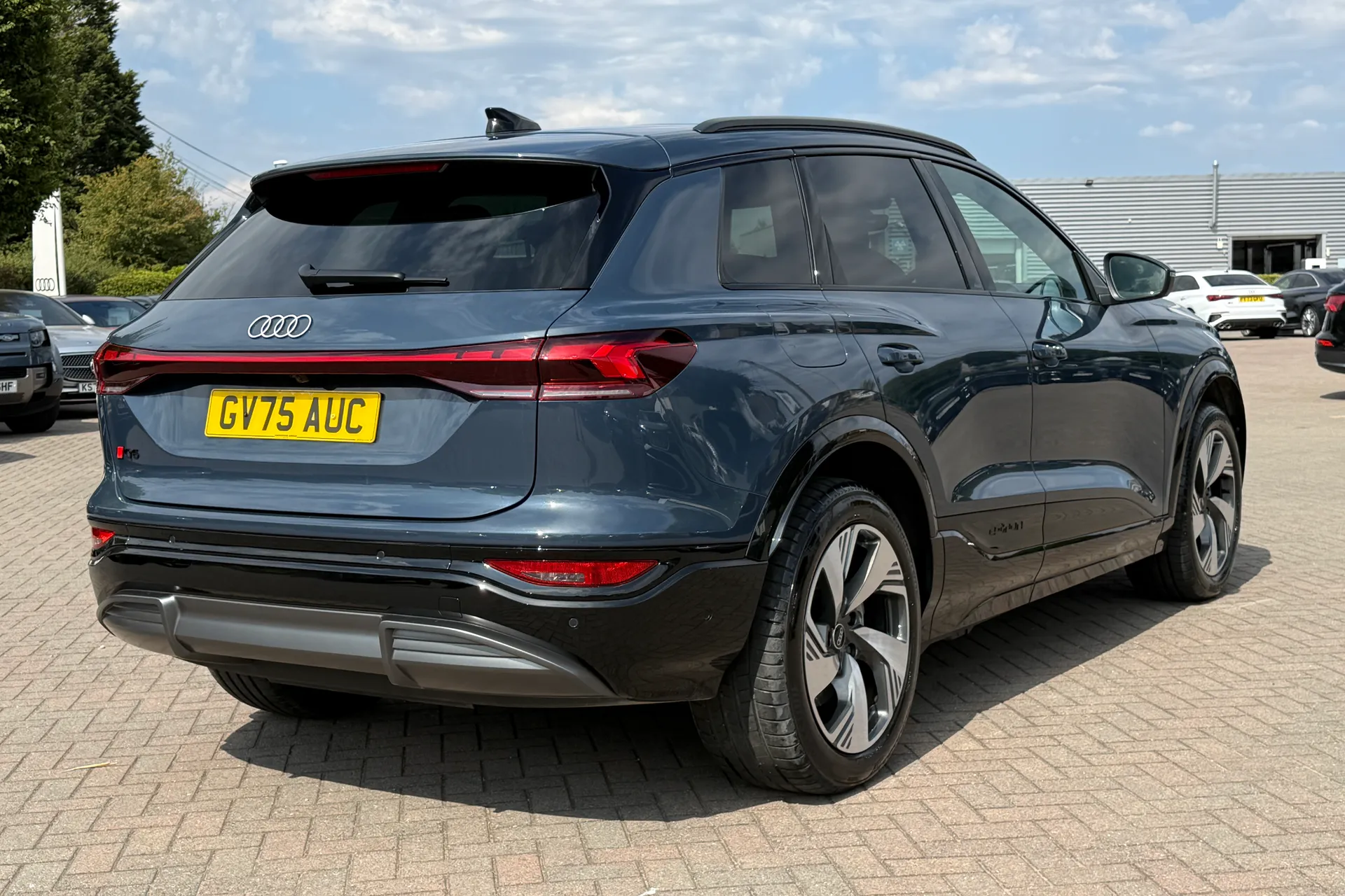 Audi Q6 thumbnail image number 41