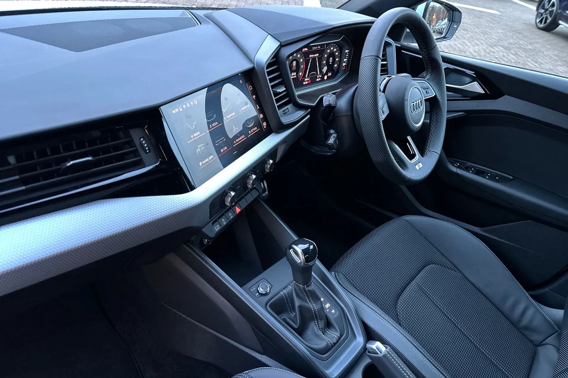 Audi A1 thumbnail image number 26