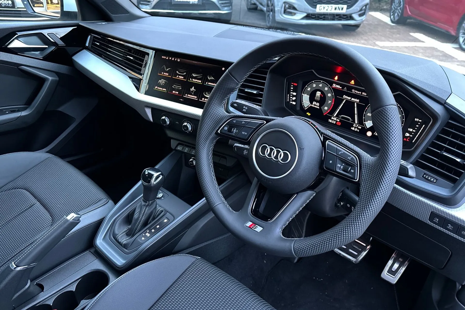 Audi A1 thumbnail image number 25