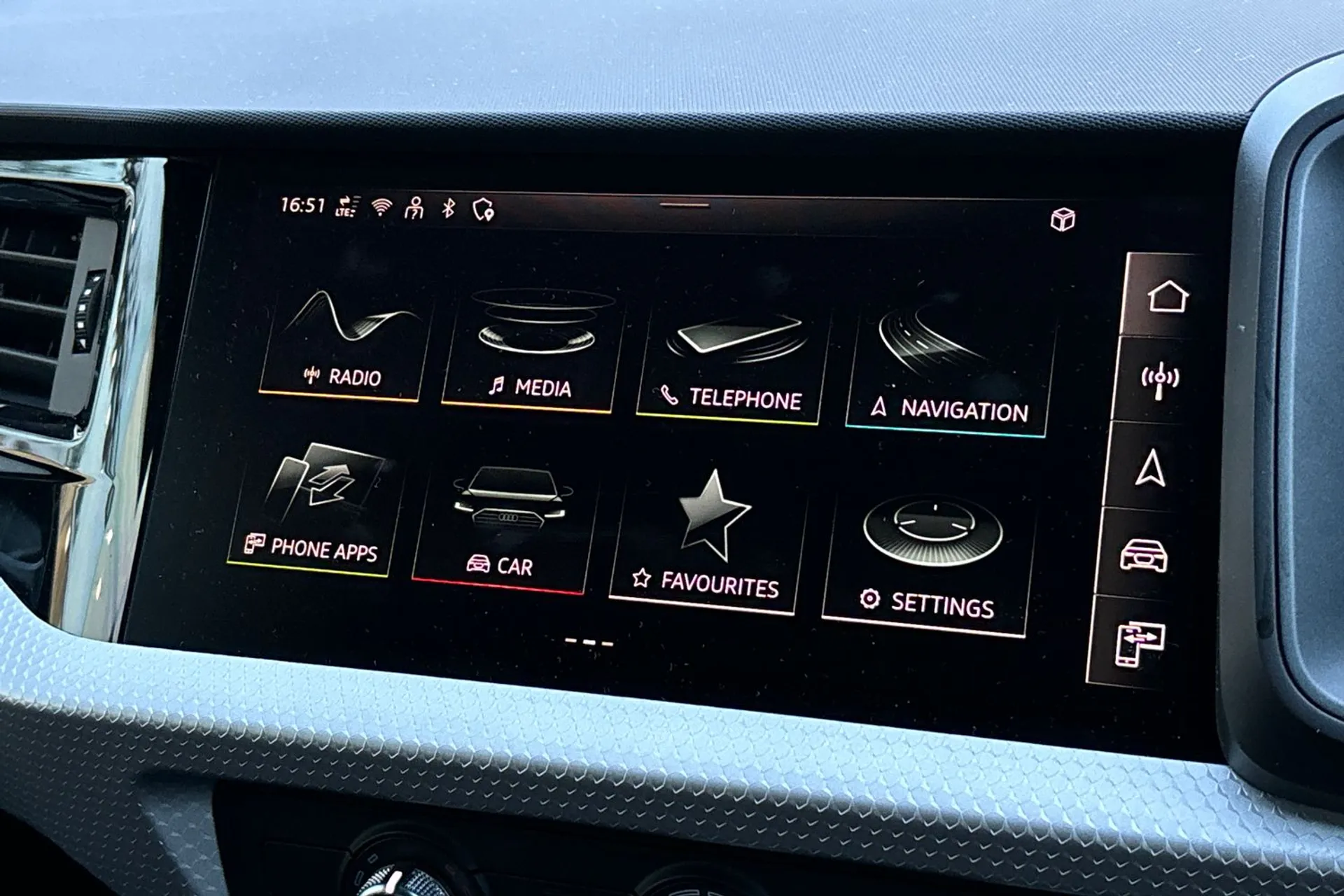 Audi A1 thumbnail image number 3