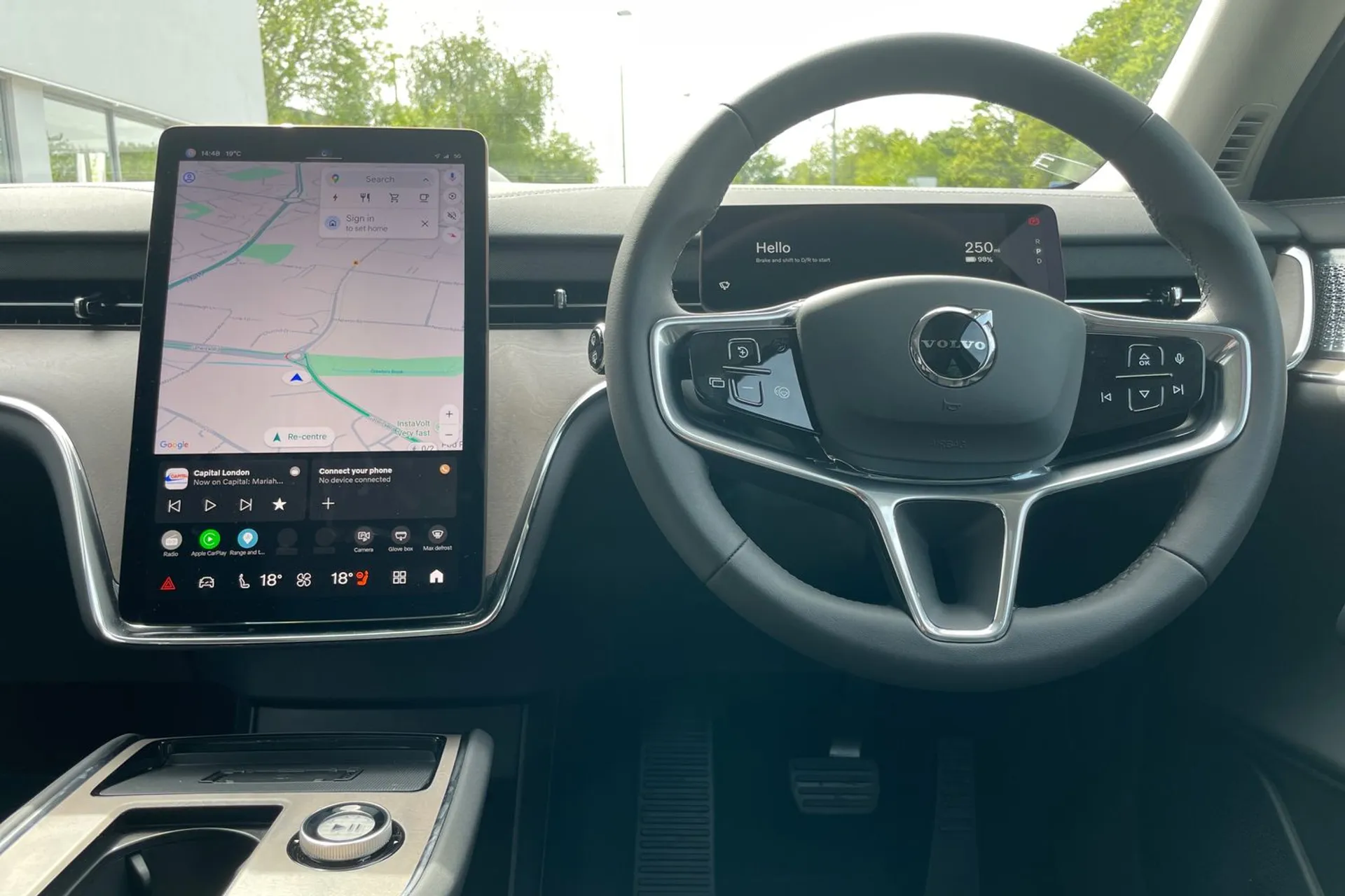 Volvo EX90 thumbnail image number 38