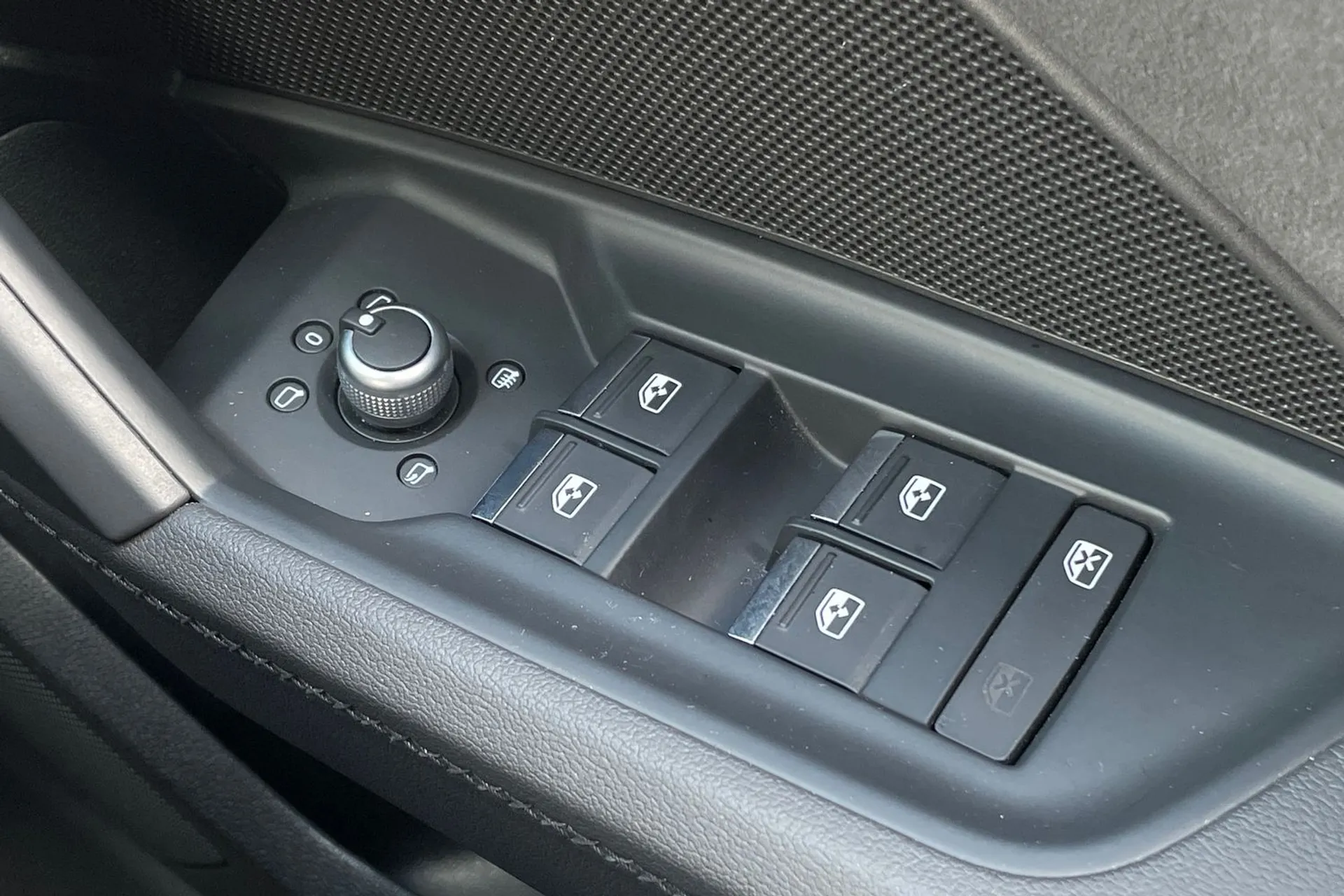 Audi A3 thumbnail image number 16